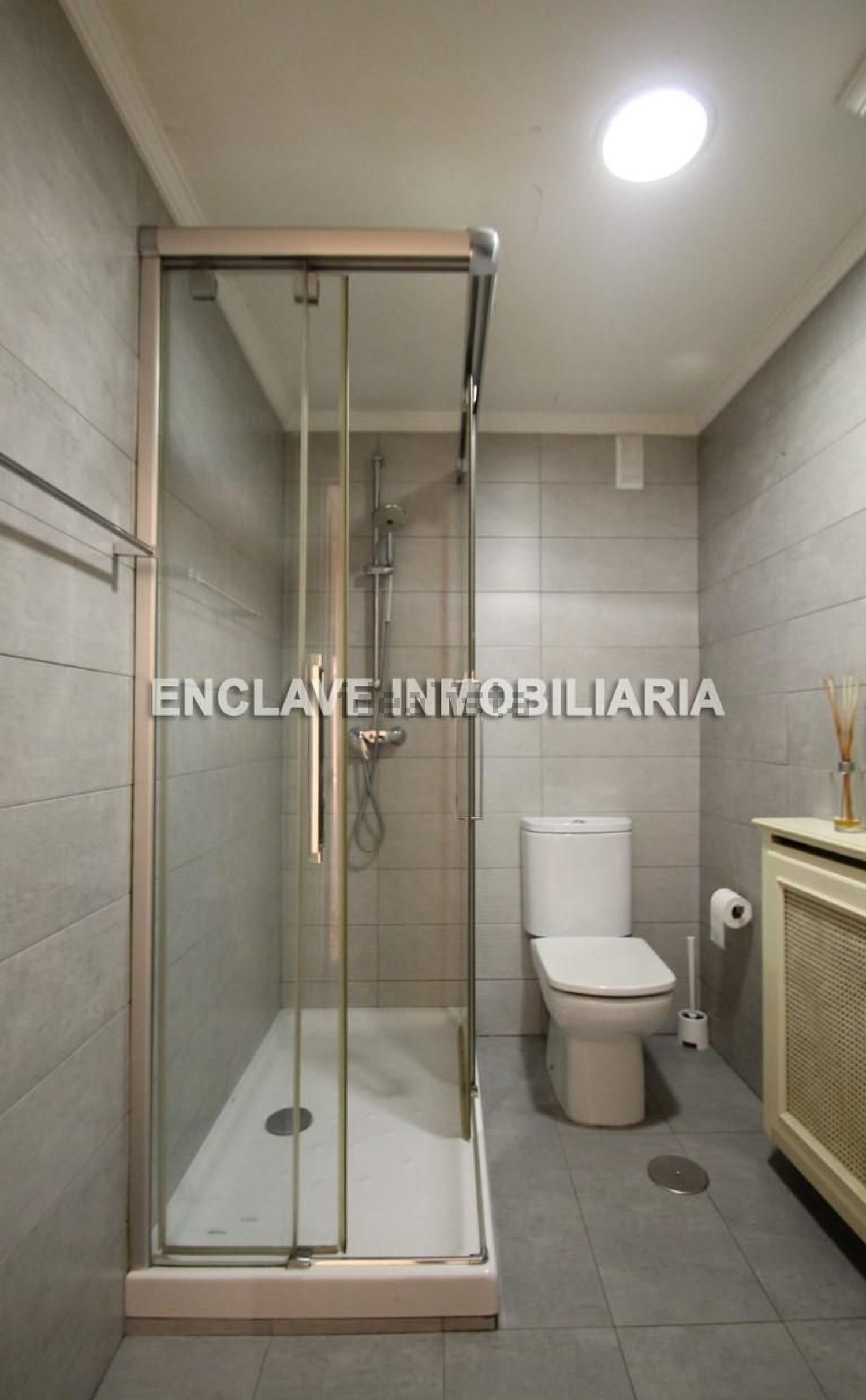 Pis de 230 m² a Oviedo