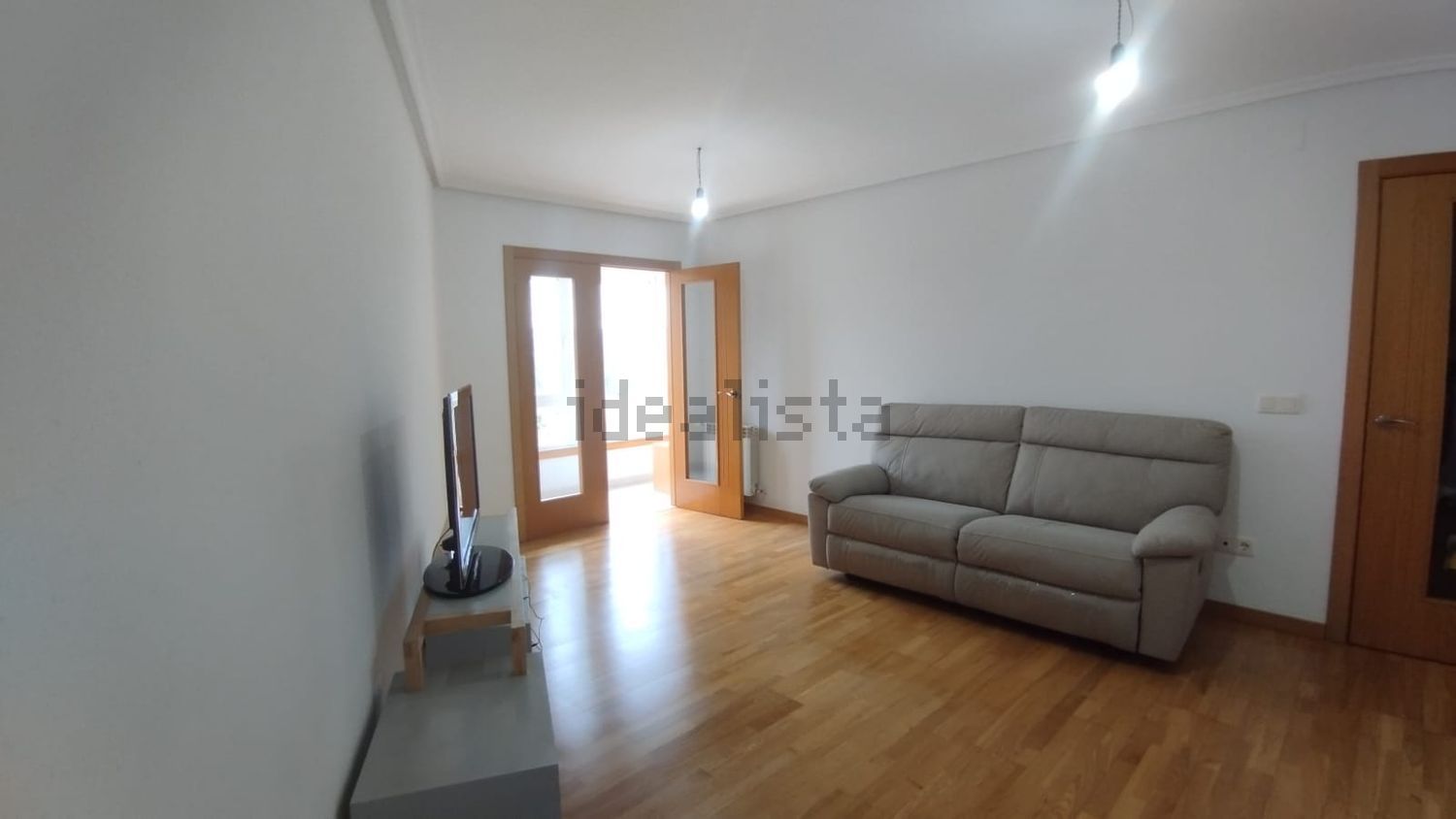 Habitació de lloguer, San Cibrao das Viñas