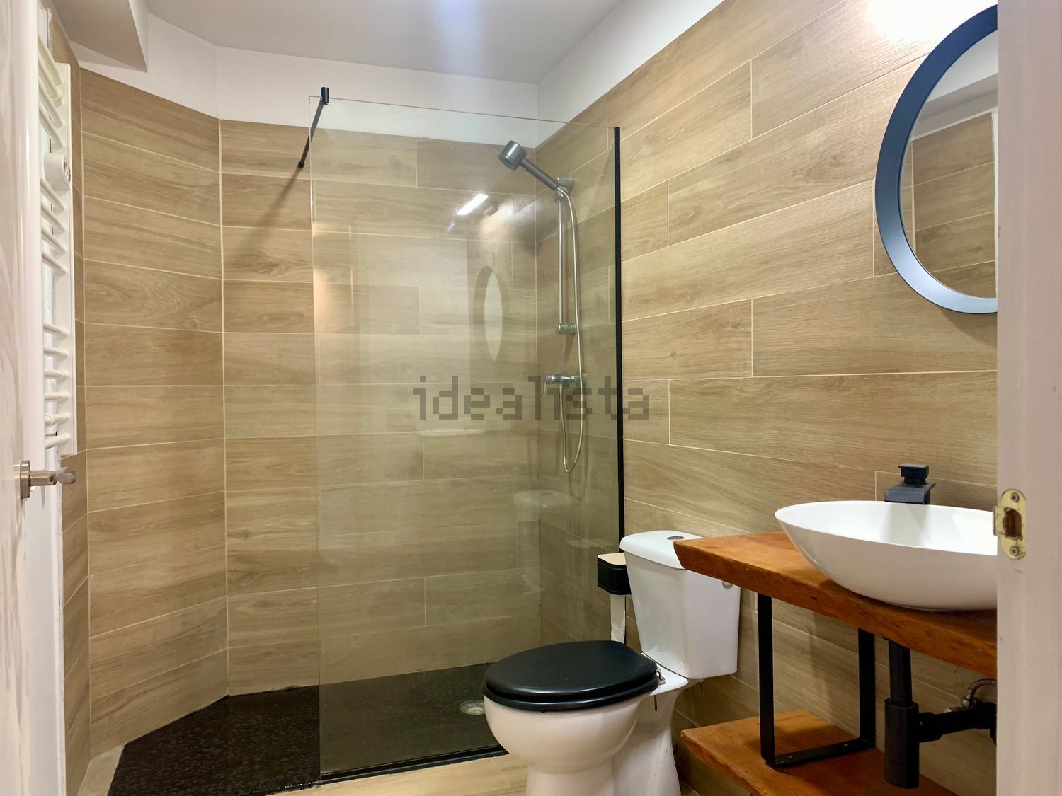 Casa de 85 m² en Saus, Camallera i Llampaies