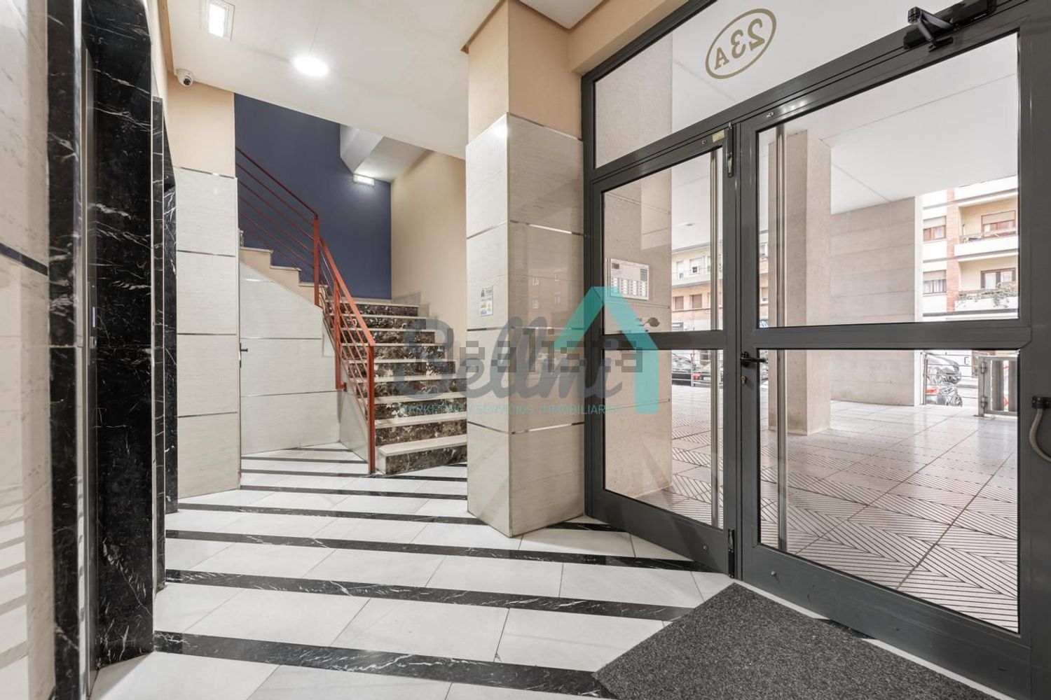 Pis de 86 m² a Oviedo