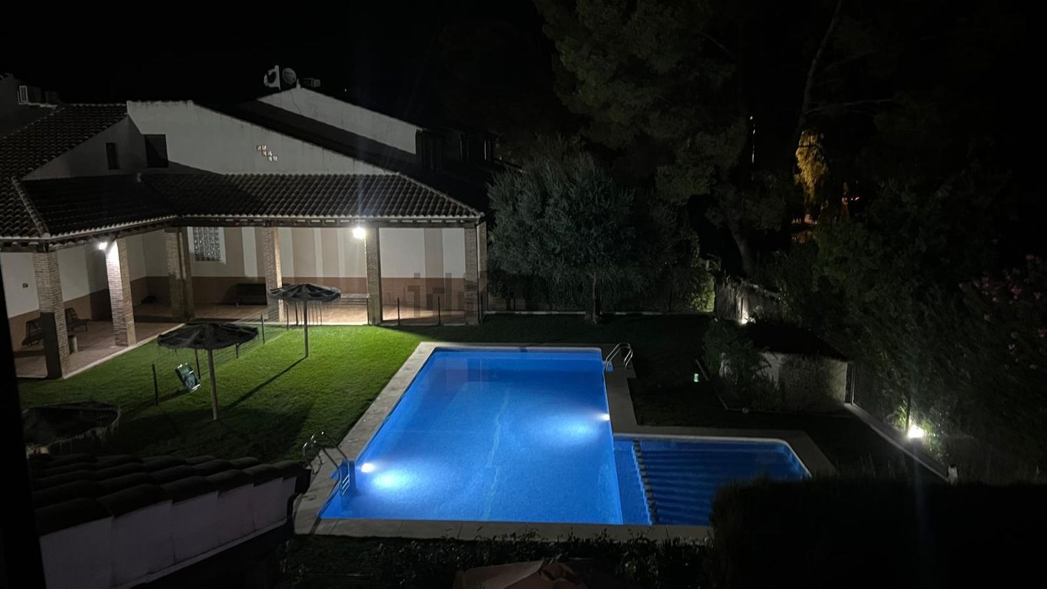 Casa de 250 m² en Luque