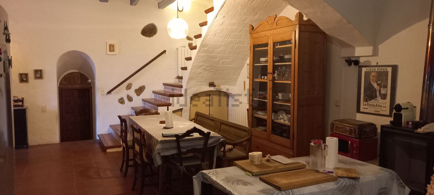 Room for rent, Teià