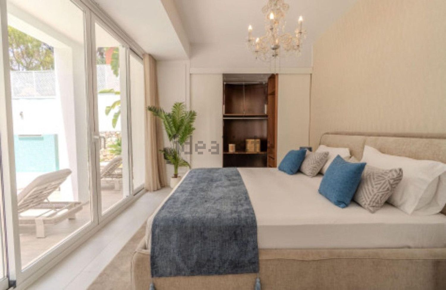 Haus 350 m² in Marbella