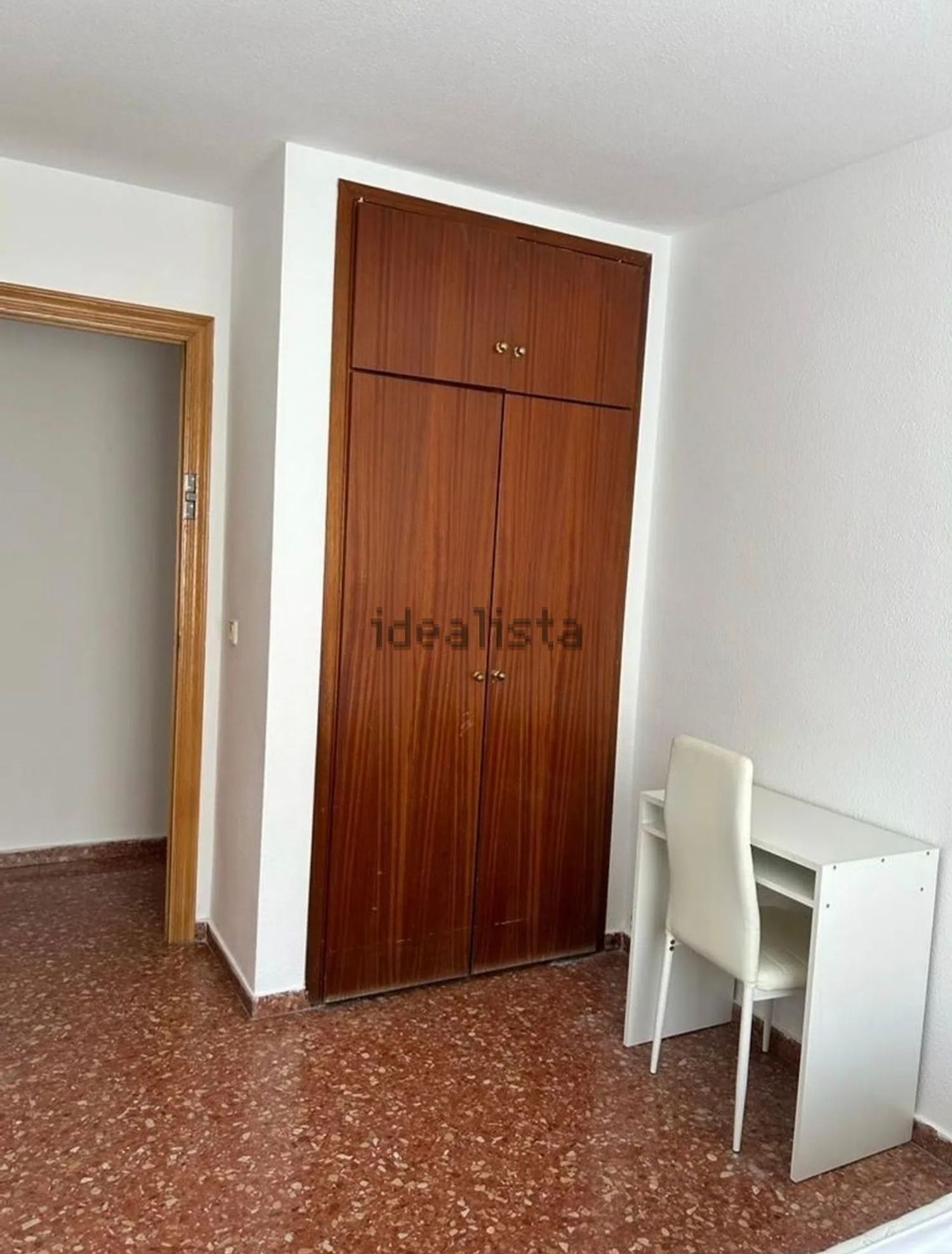 Chambre à louer, Paterna