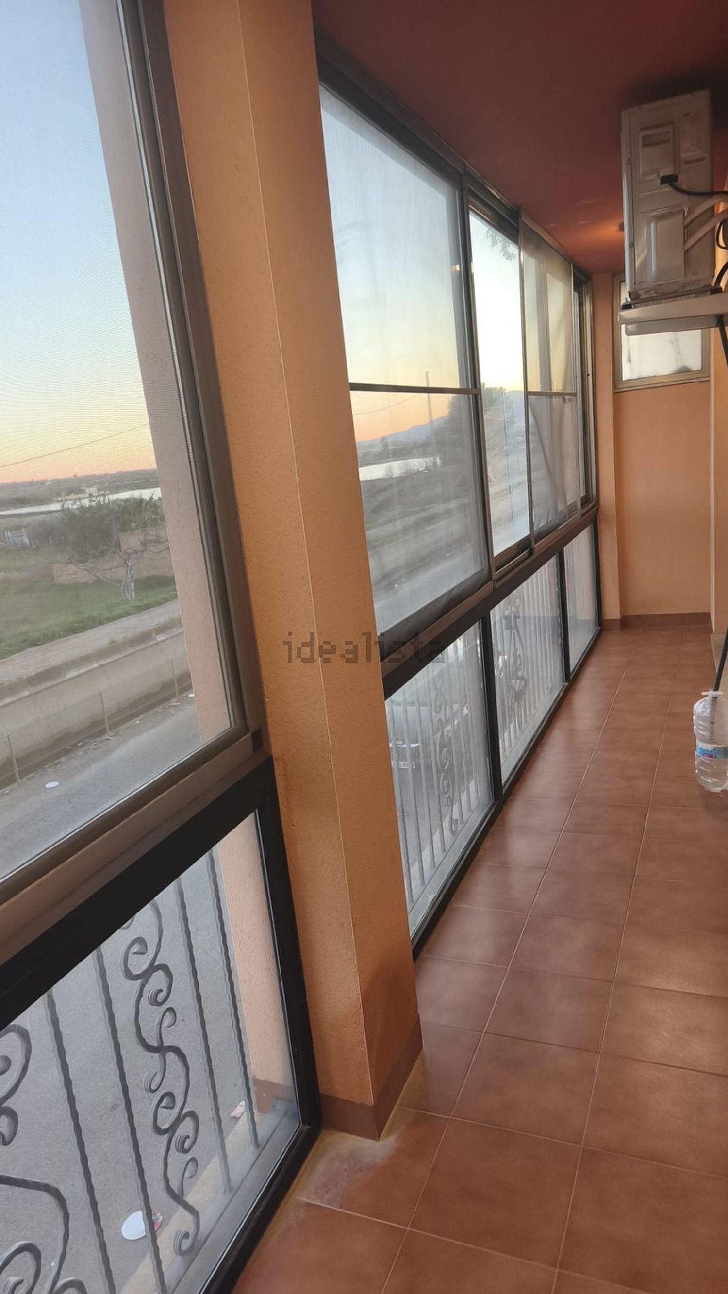 Piso de 100 m² en Camarles