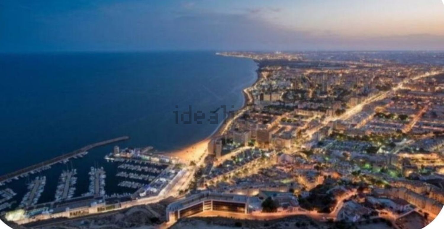Wohnung 72 m² in Roquetas de Mar