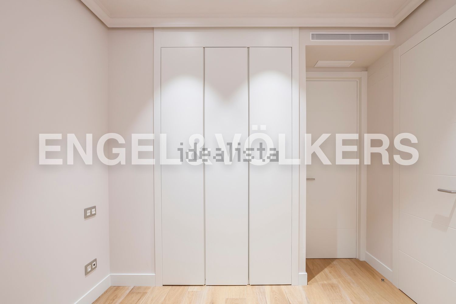 Wohnung 217 m² in Madrid