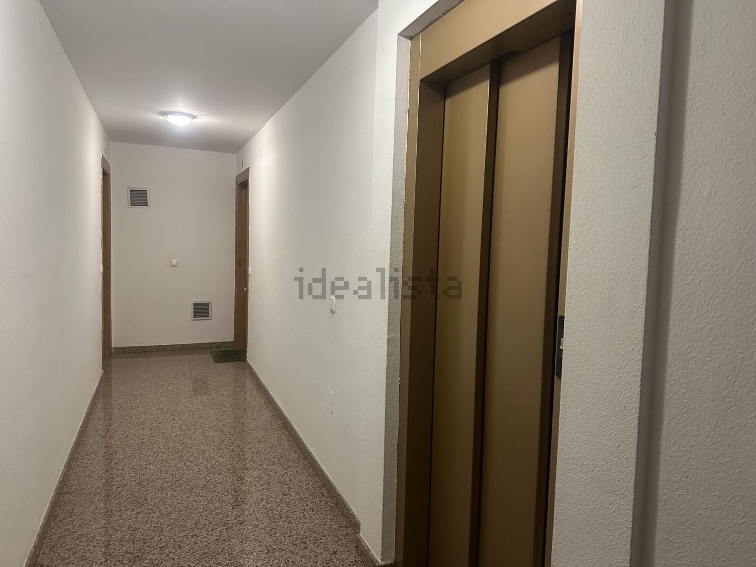 Pis de 100 m² a Almeria