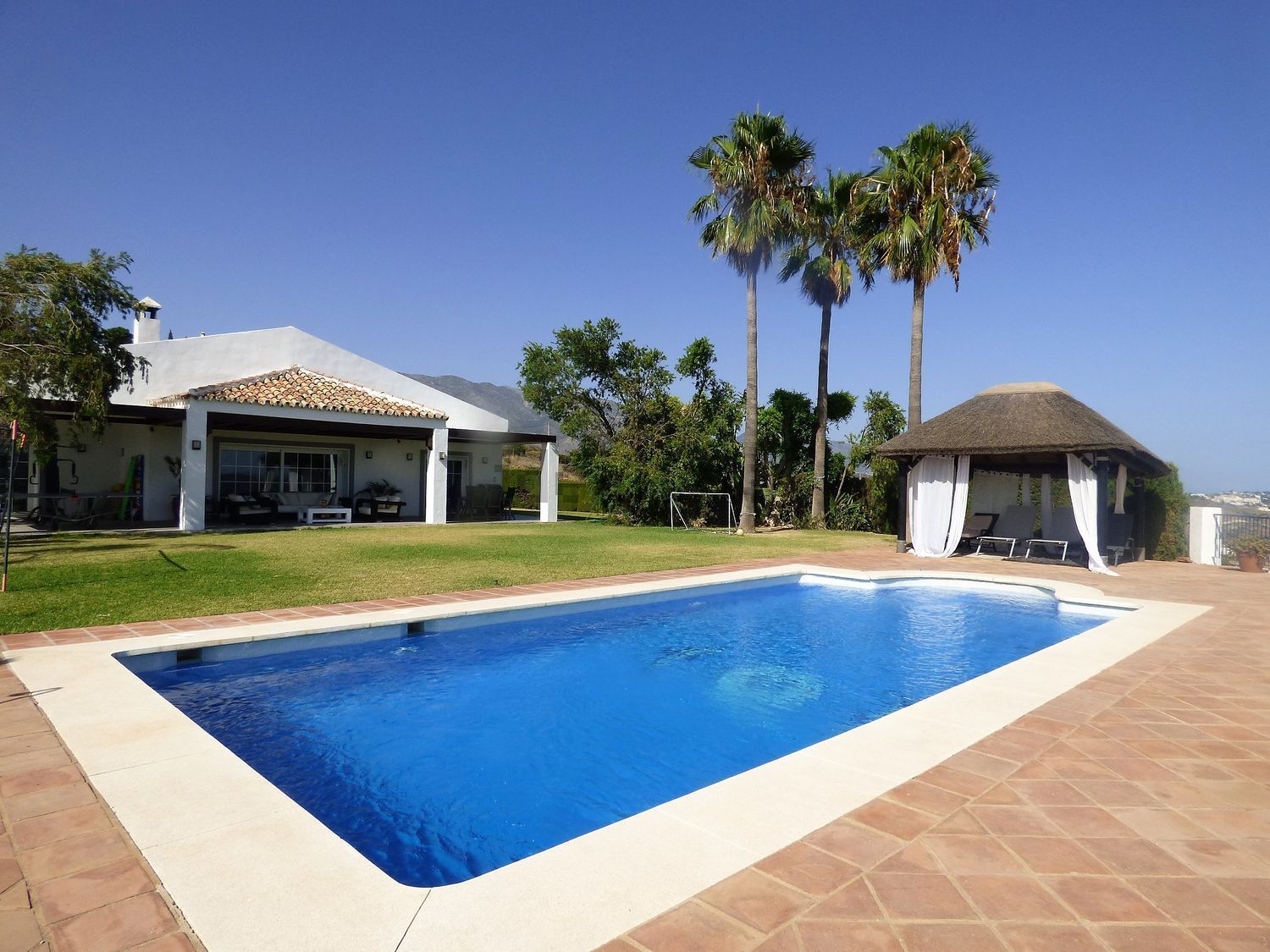 Haus 350 m² in Mijas