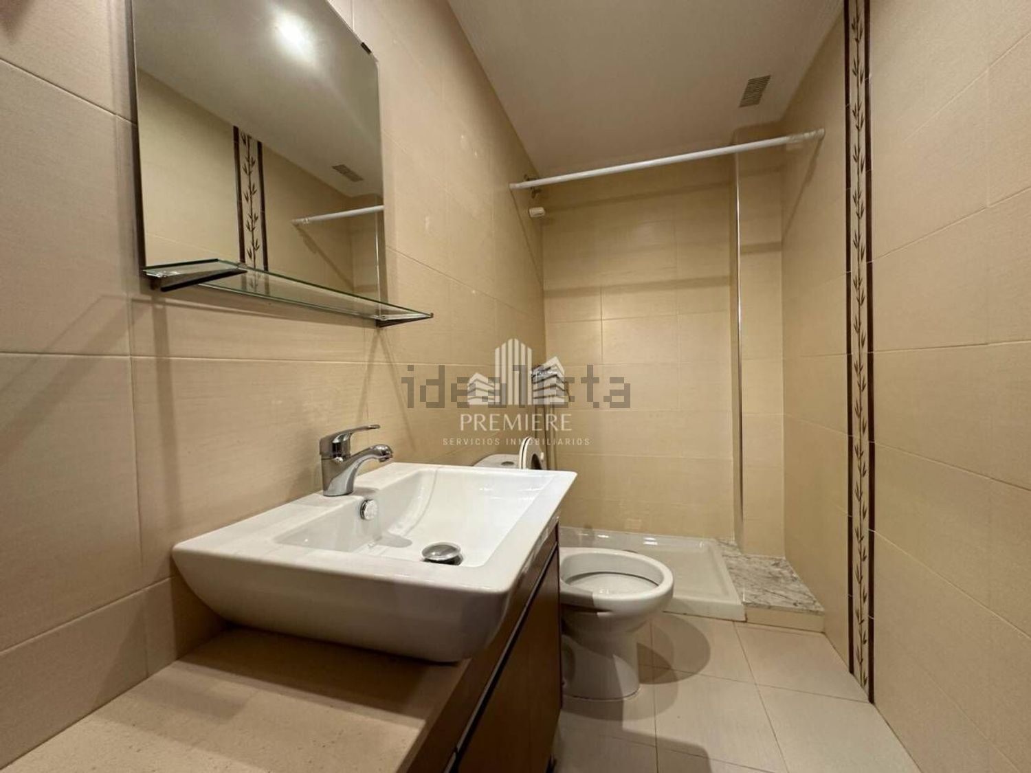 Casa 222 m² a Villares de la Reina