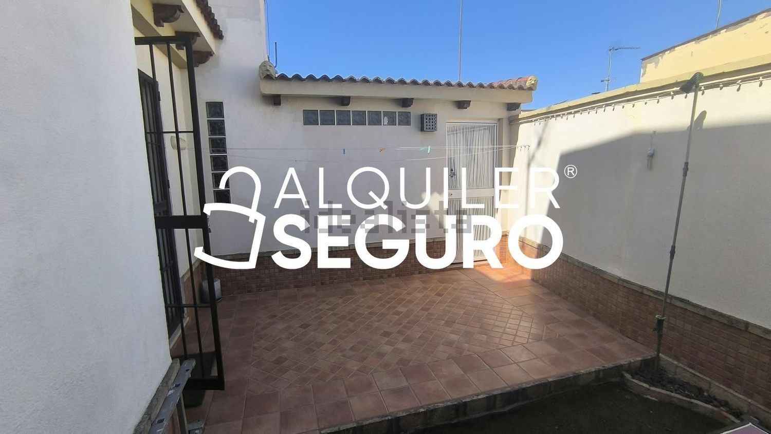 Casa de 136 m² en Palomares del Río
