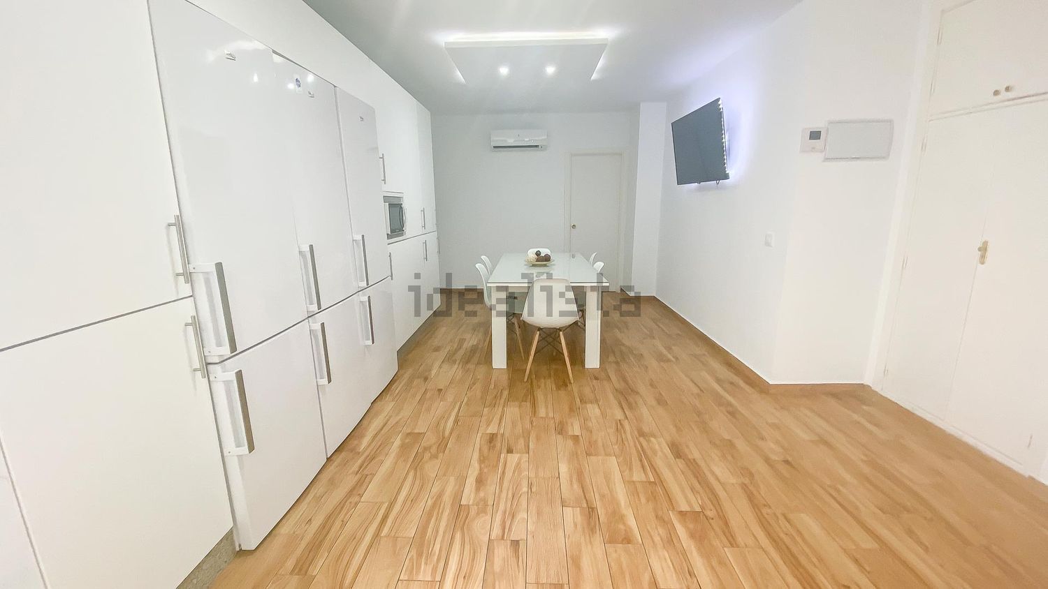 Room for rent, Seville