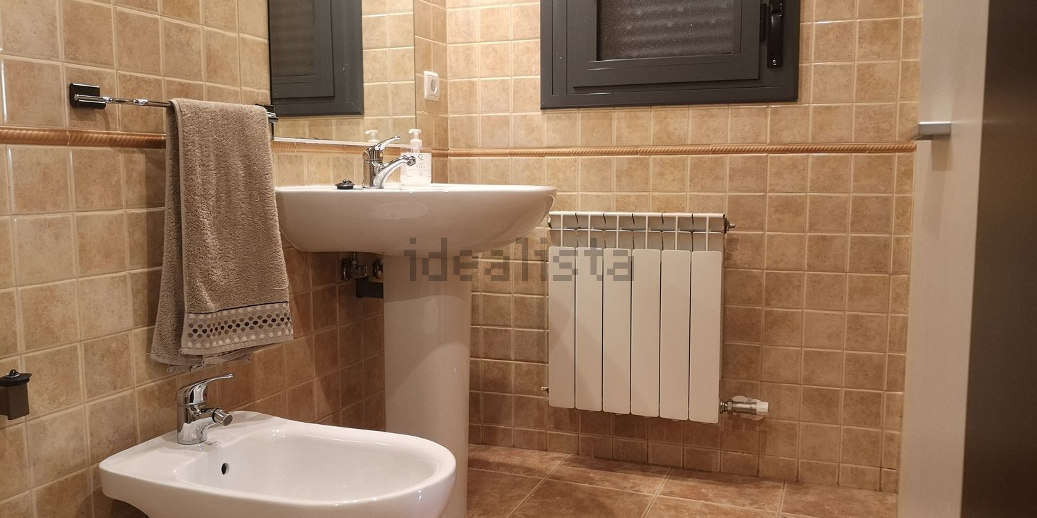 Appartement 75 m² à La Puebla de Alfindén