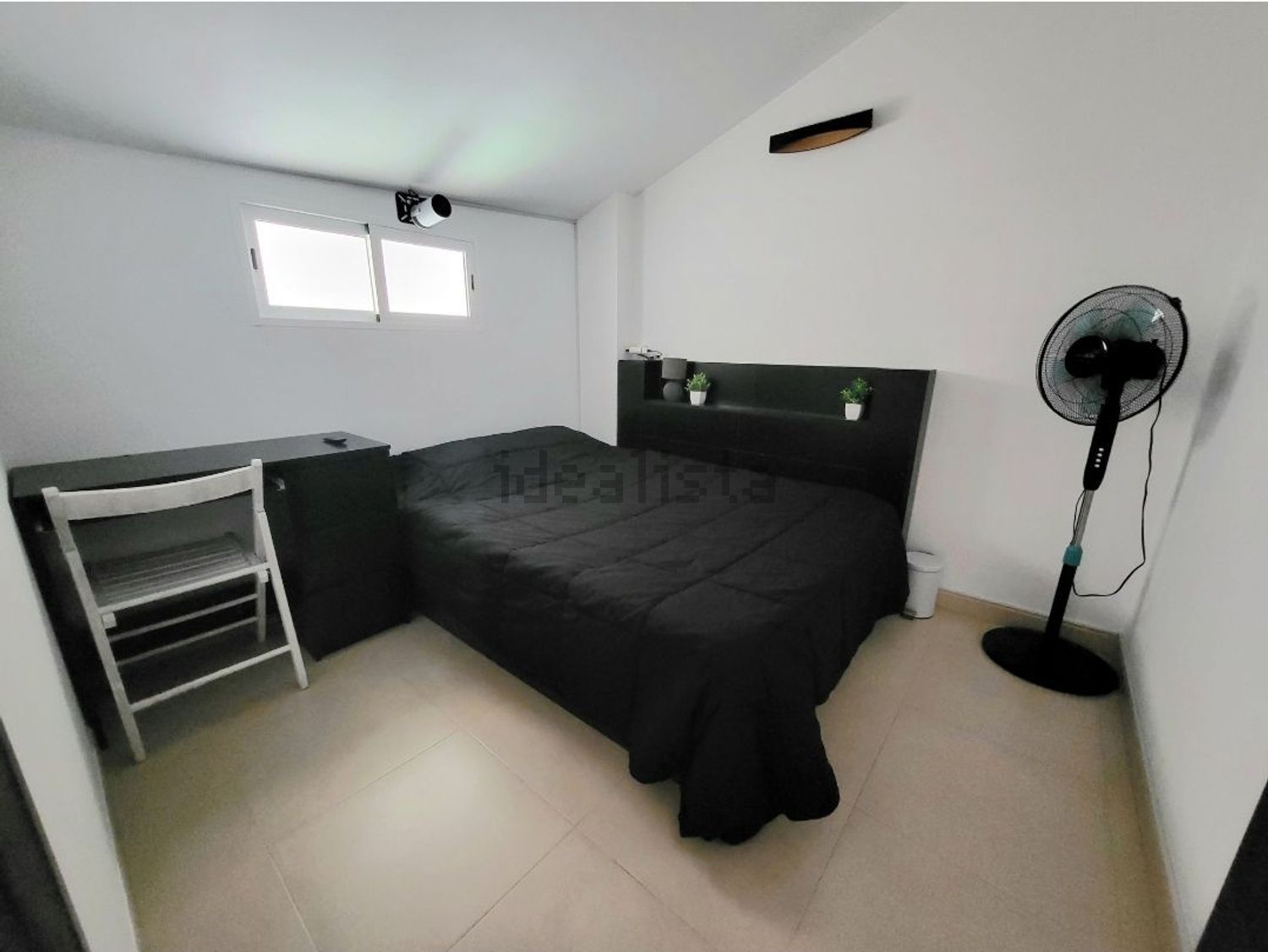 Habitació de lloguer, Montroi