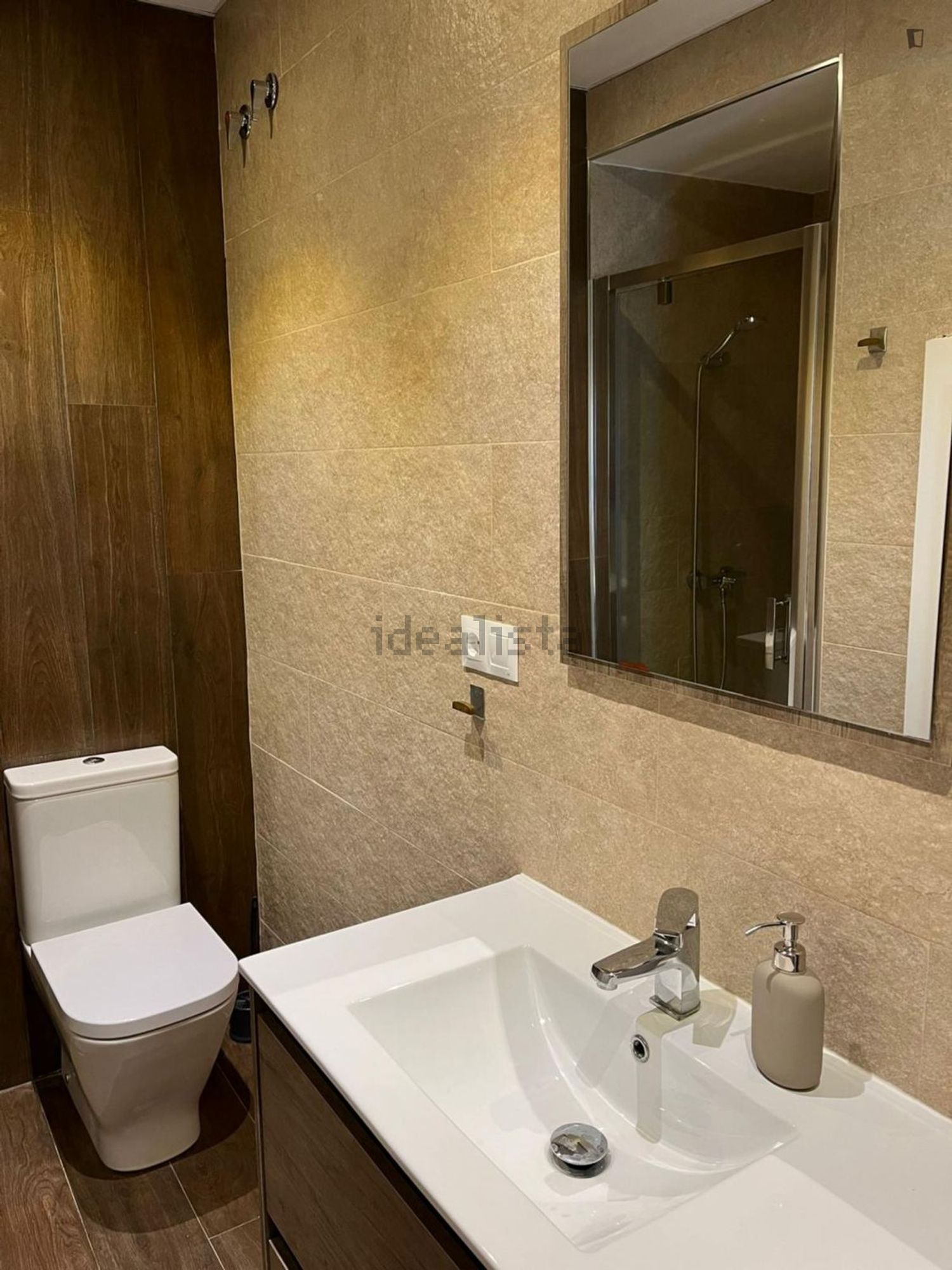 Habitació de lloguer, Burjassot