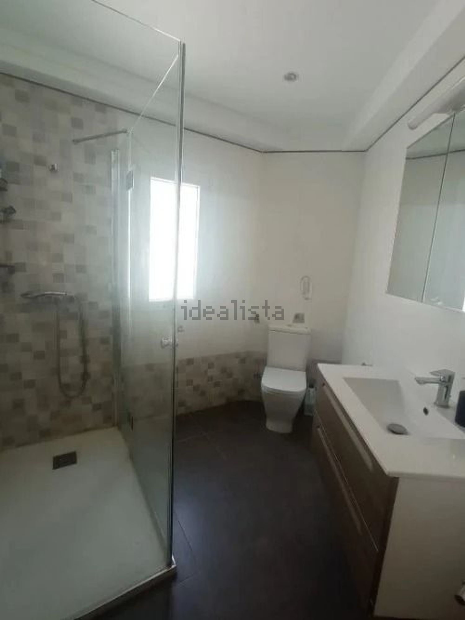 Piso de 90 m² en Granada