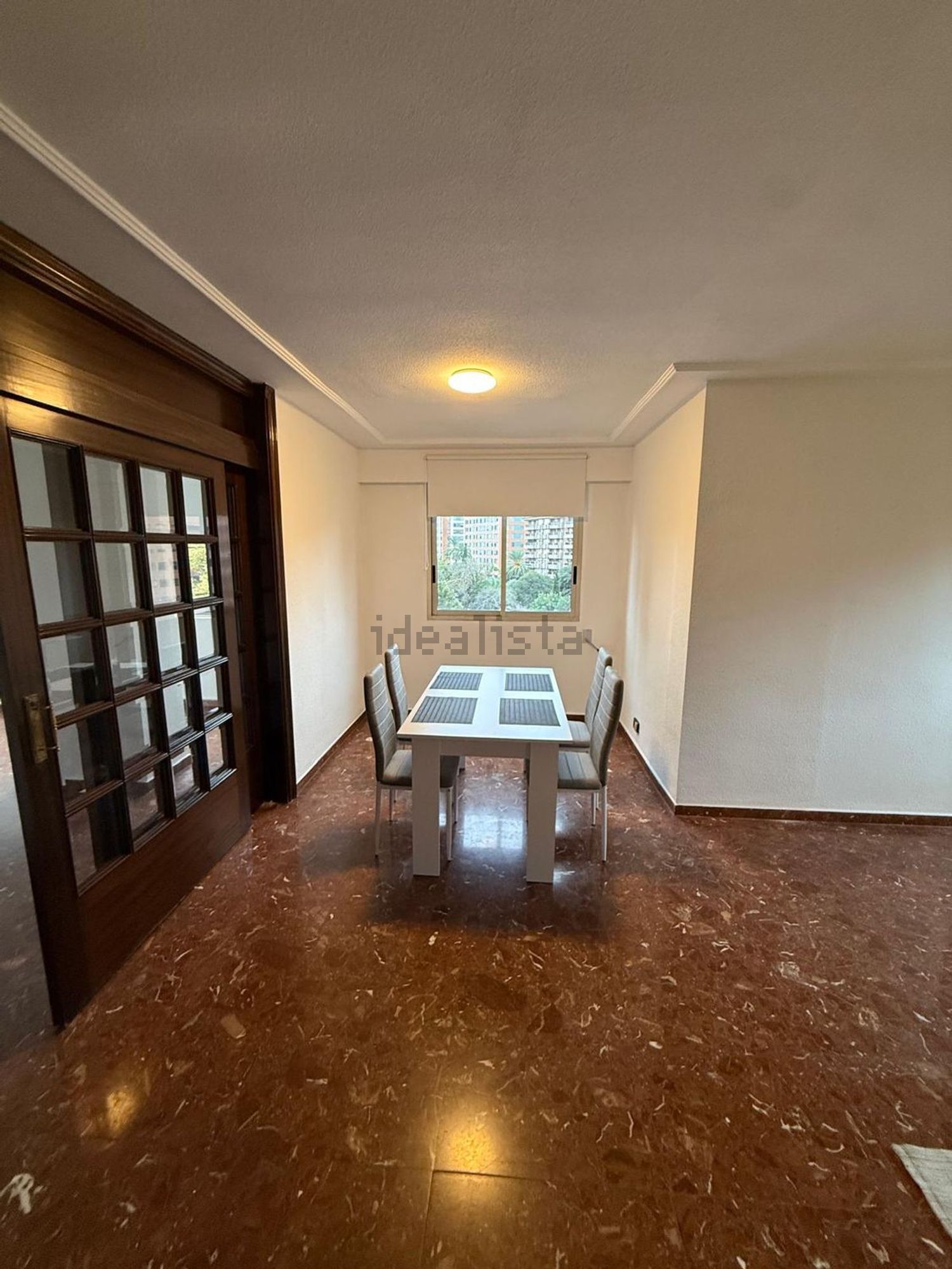Chambre à louer, Valence