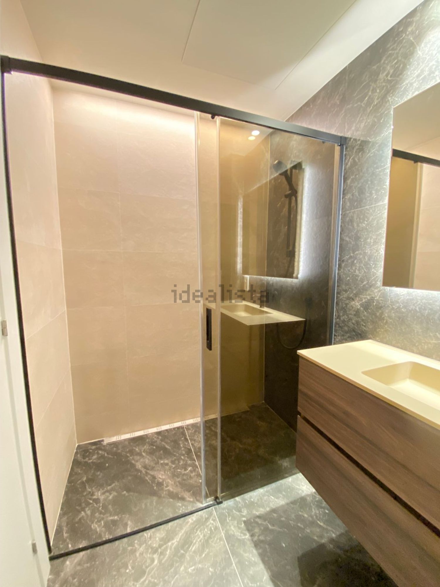 Piso de 80 m² en Zaragoza