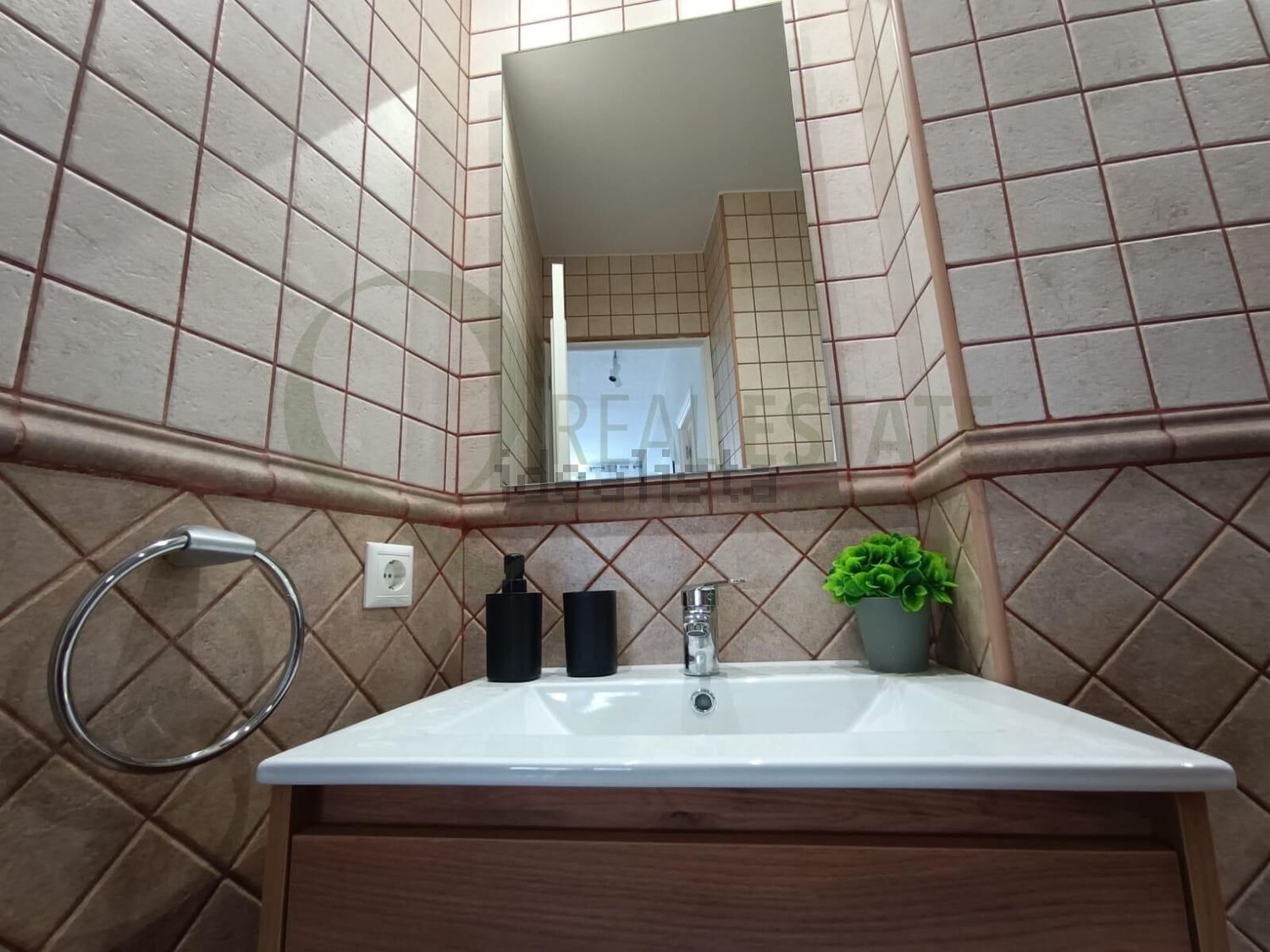 Wohnung 64 m² in Alicante