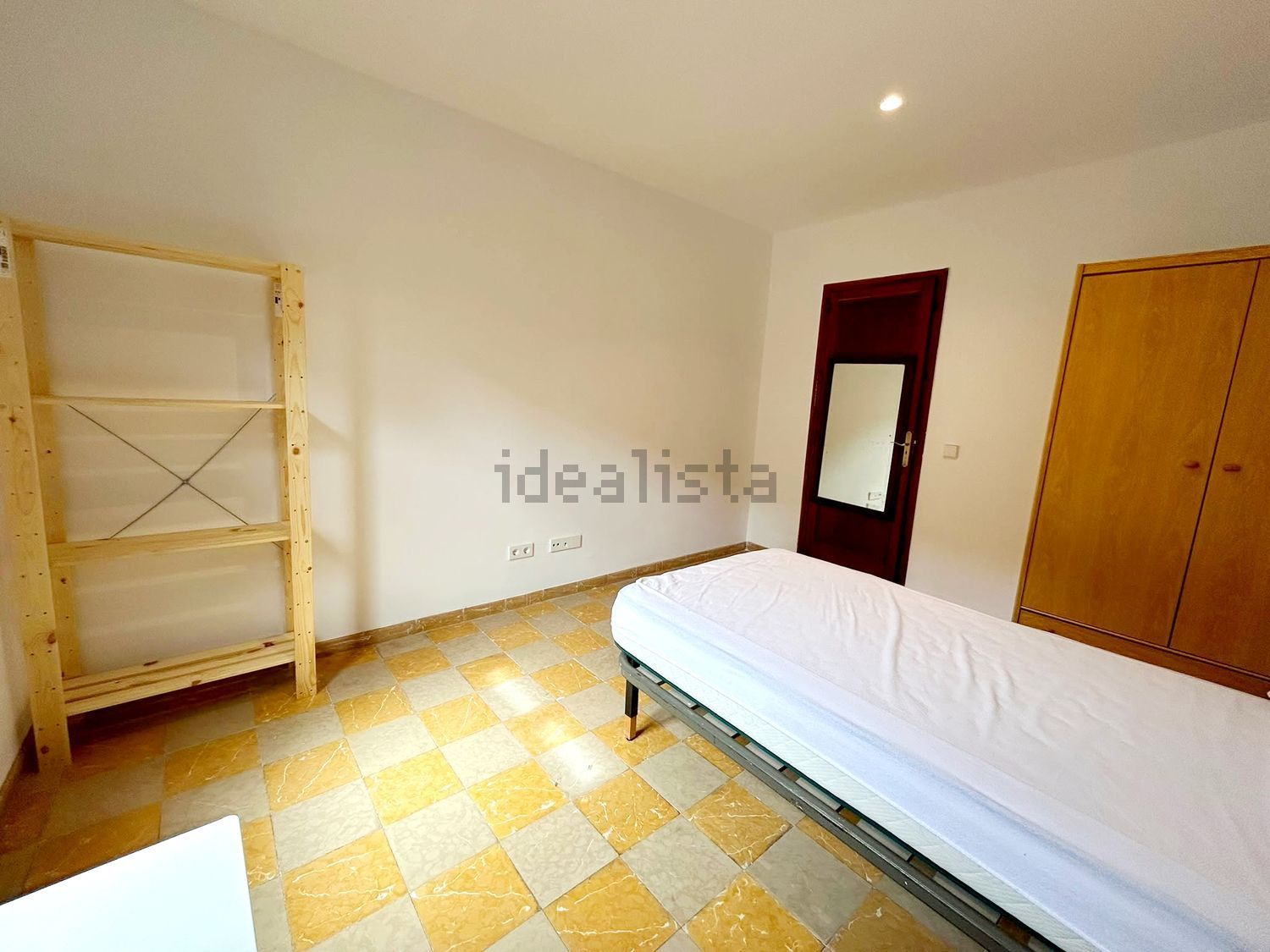 Room 130 m², Palma