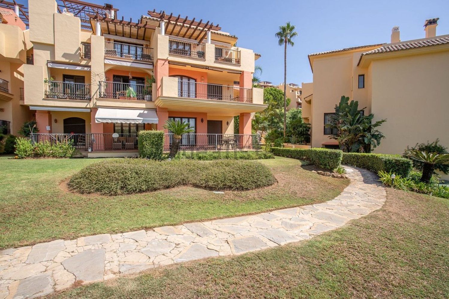 Wohnung 100 m² in Benahavís