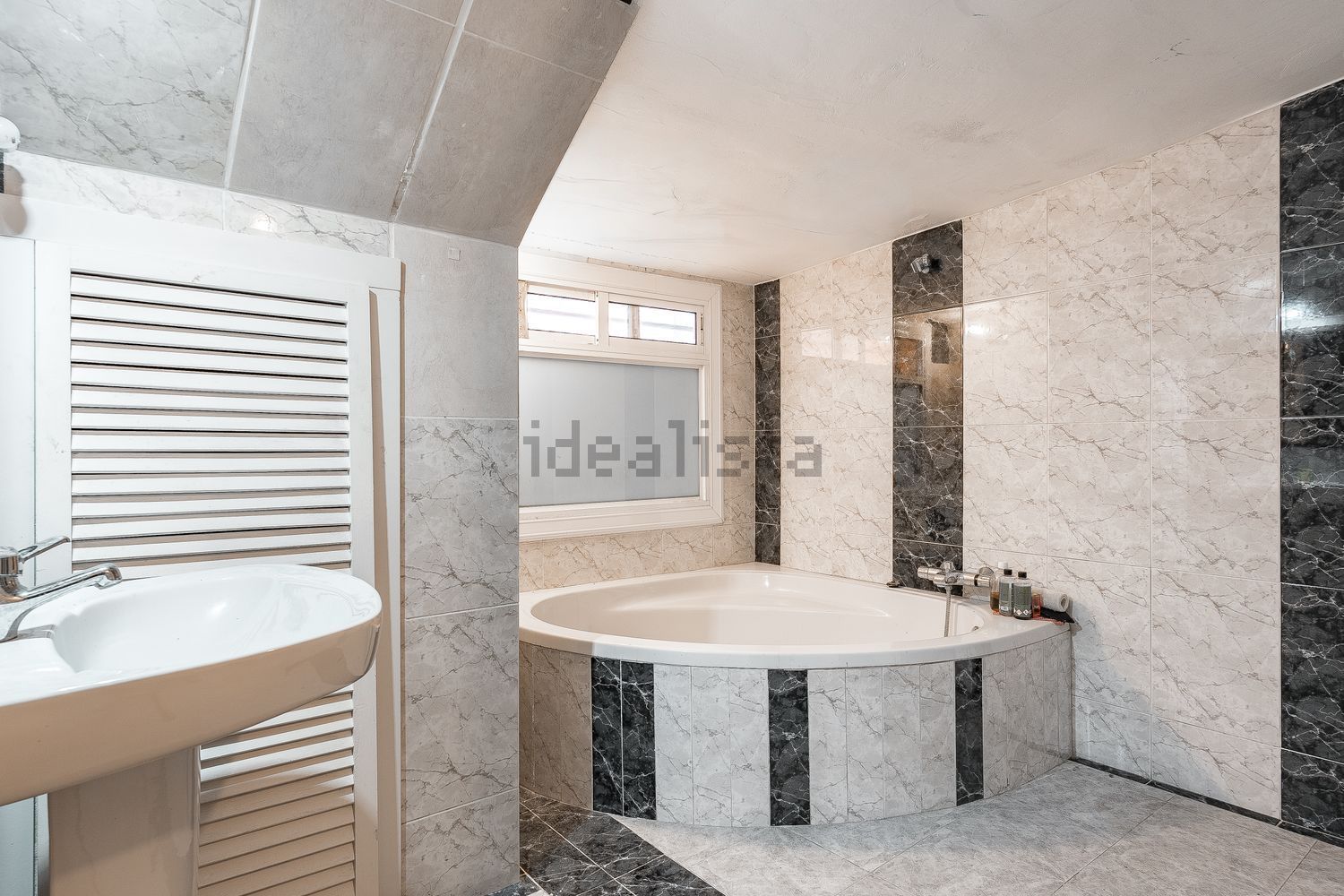 Casa de 228 m² a Sant Just Desvern