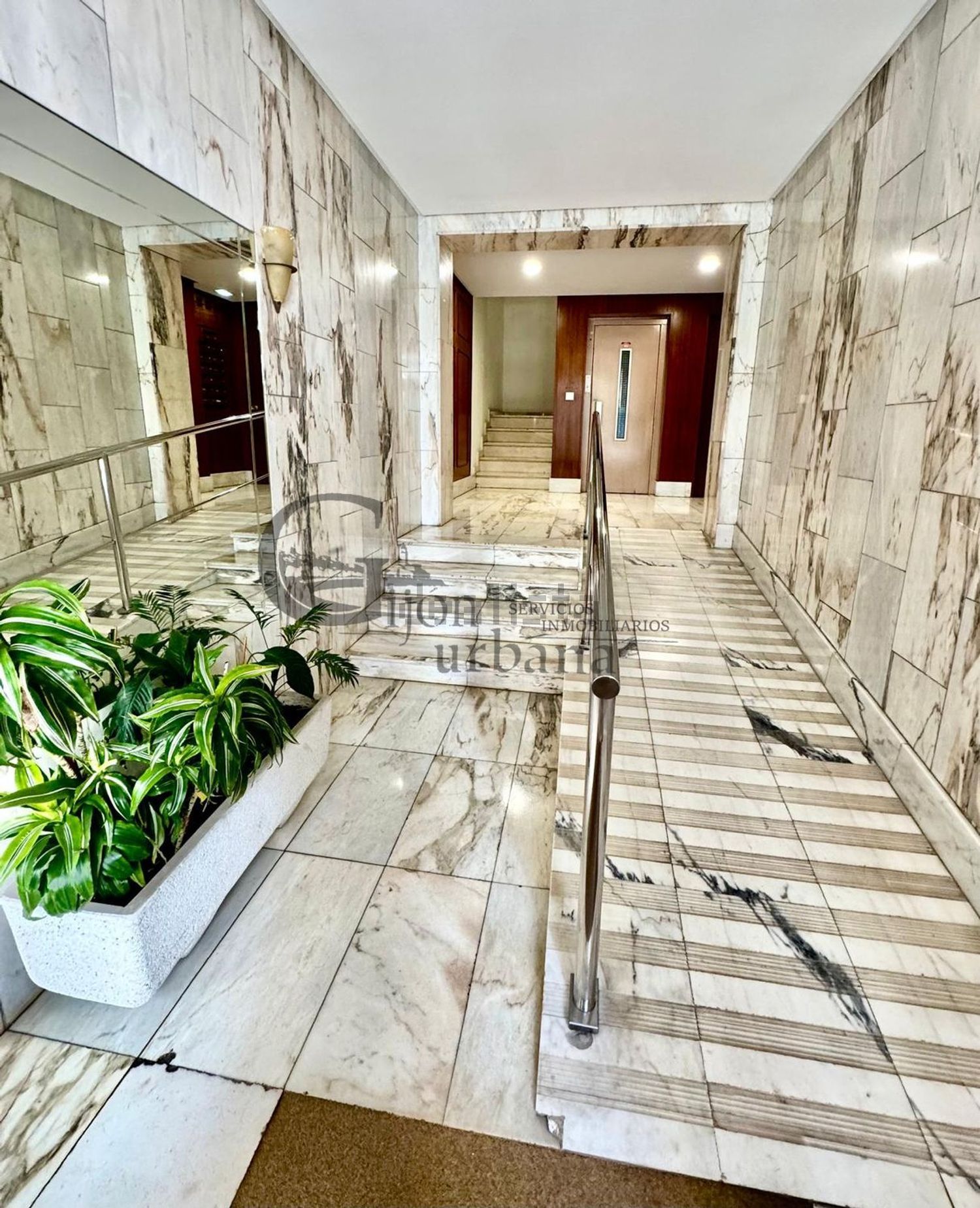 Pis de 105 m² a Gijón