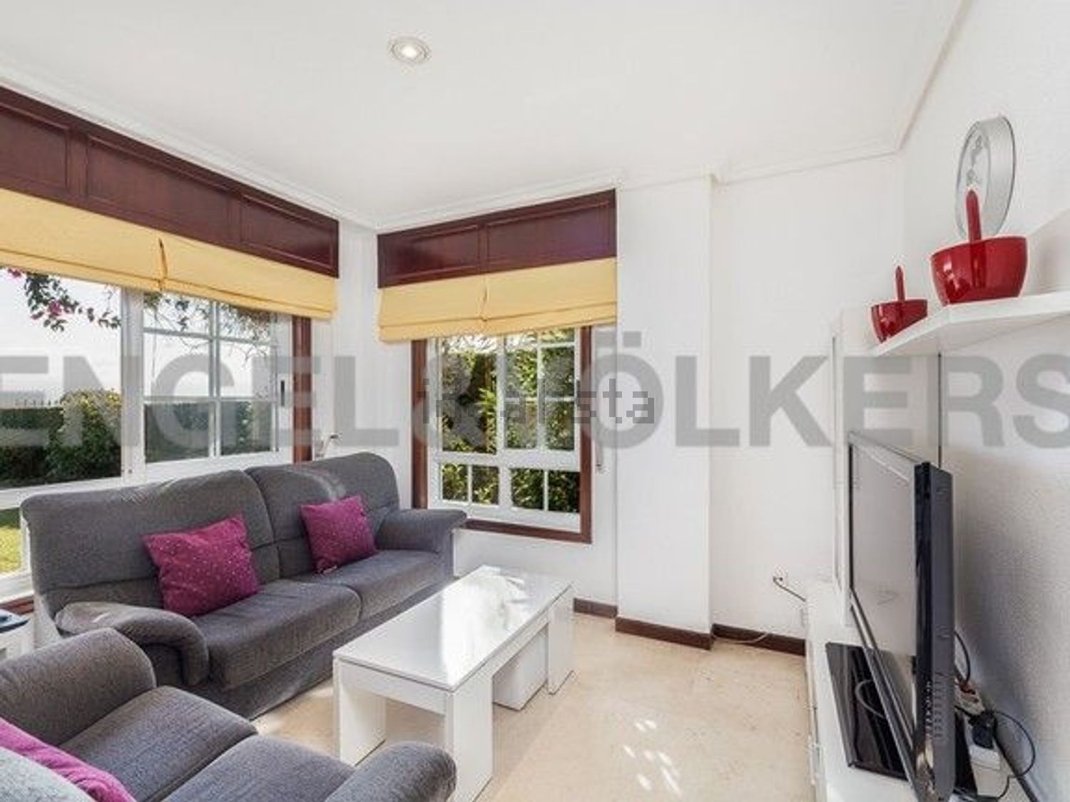 House 300 m² in Baiona