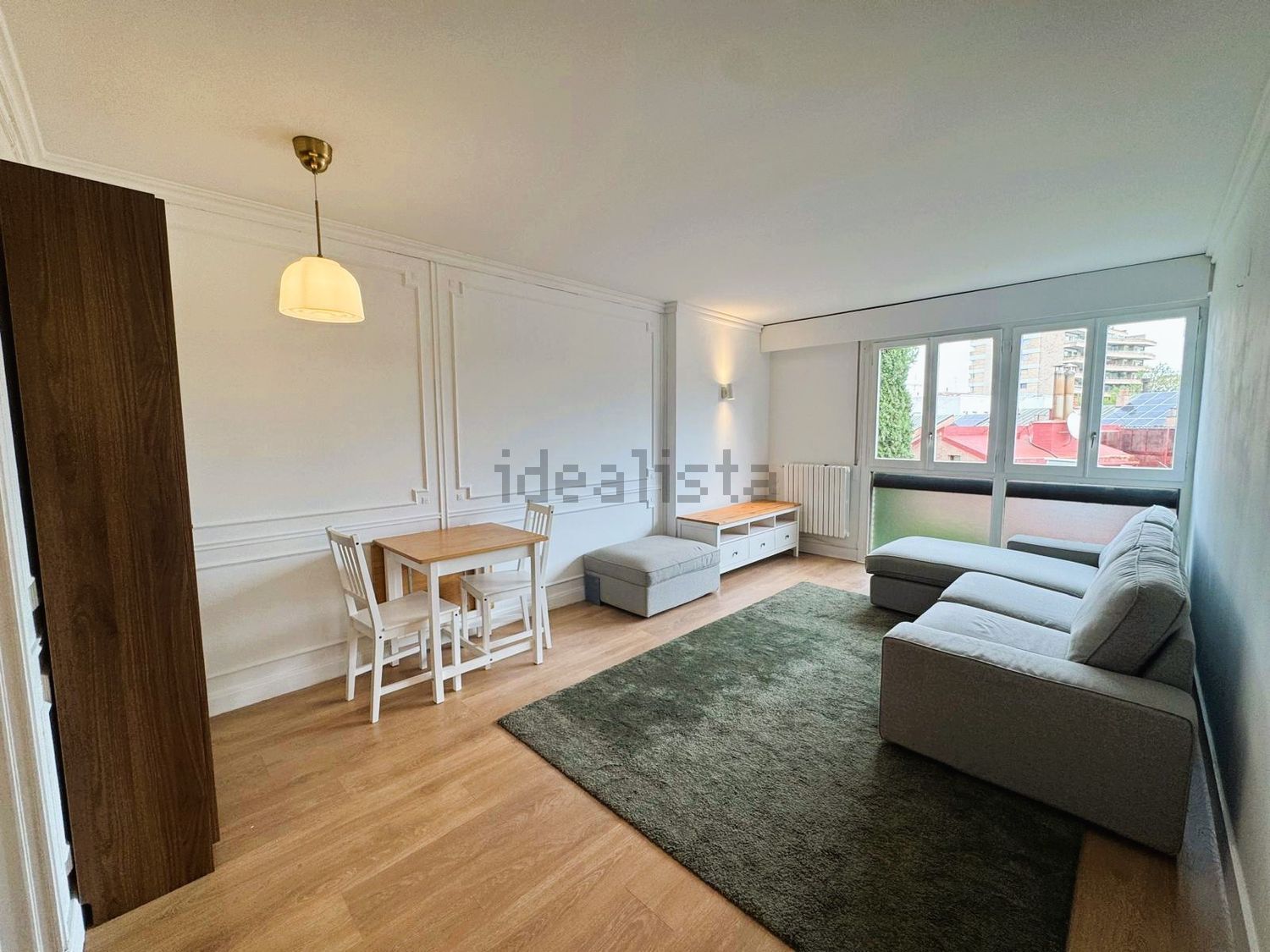 Flat 93 m² in Zaragoza