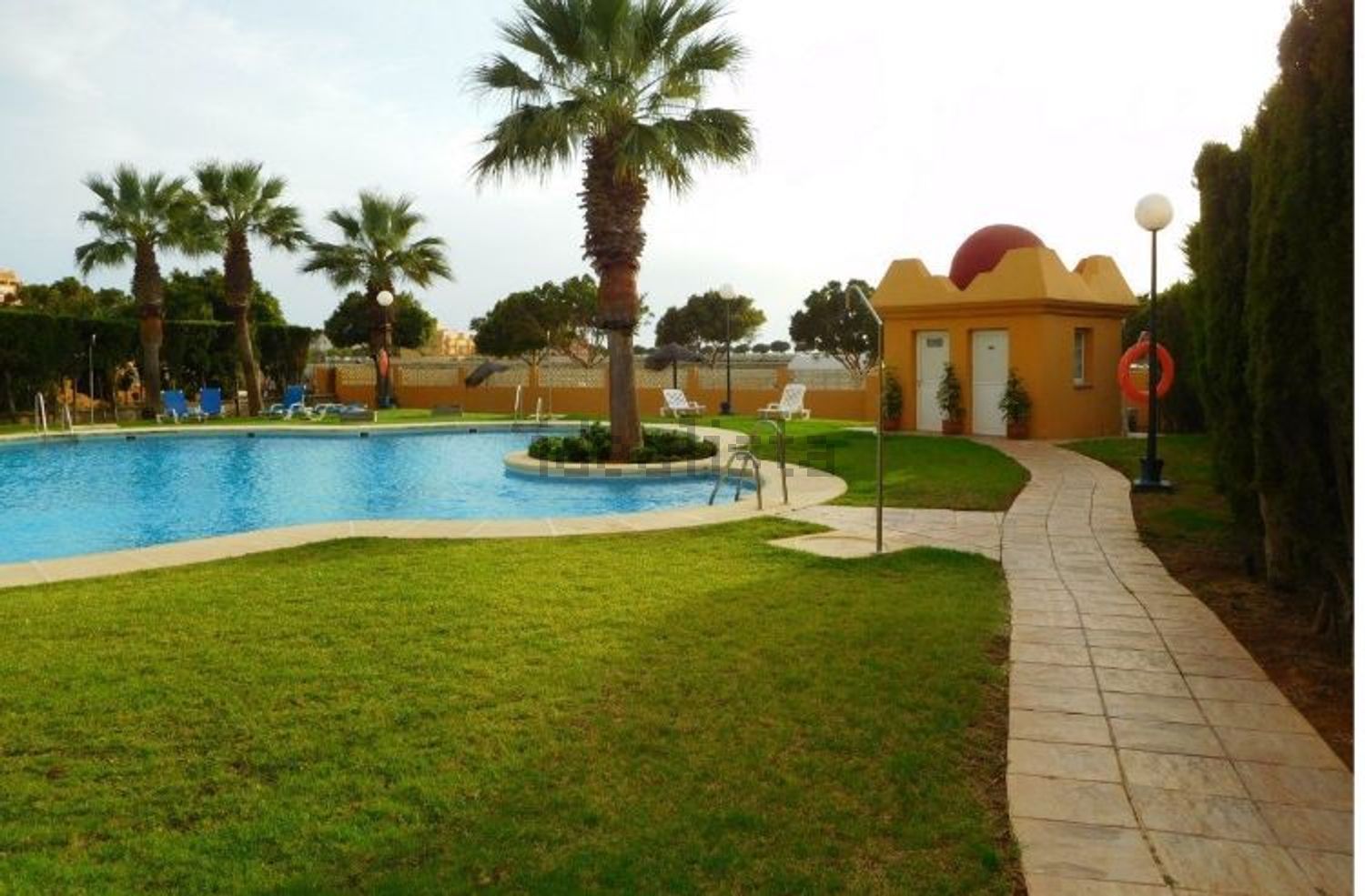 Piso de 104 m² en Roquetas de Mar