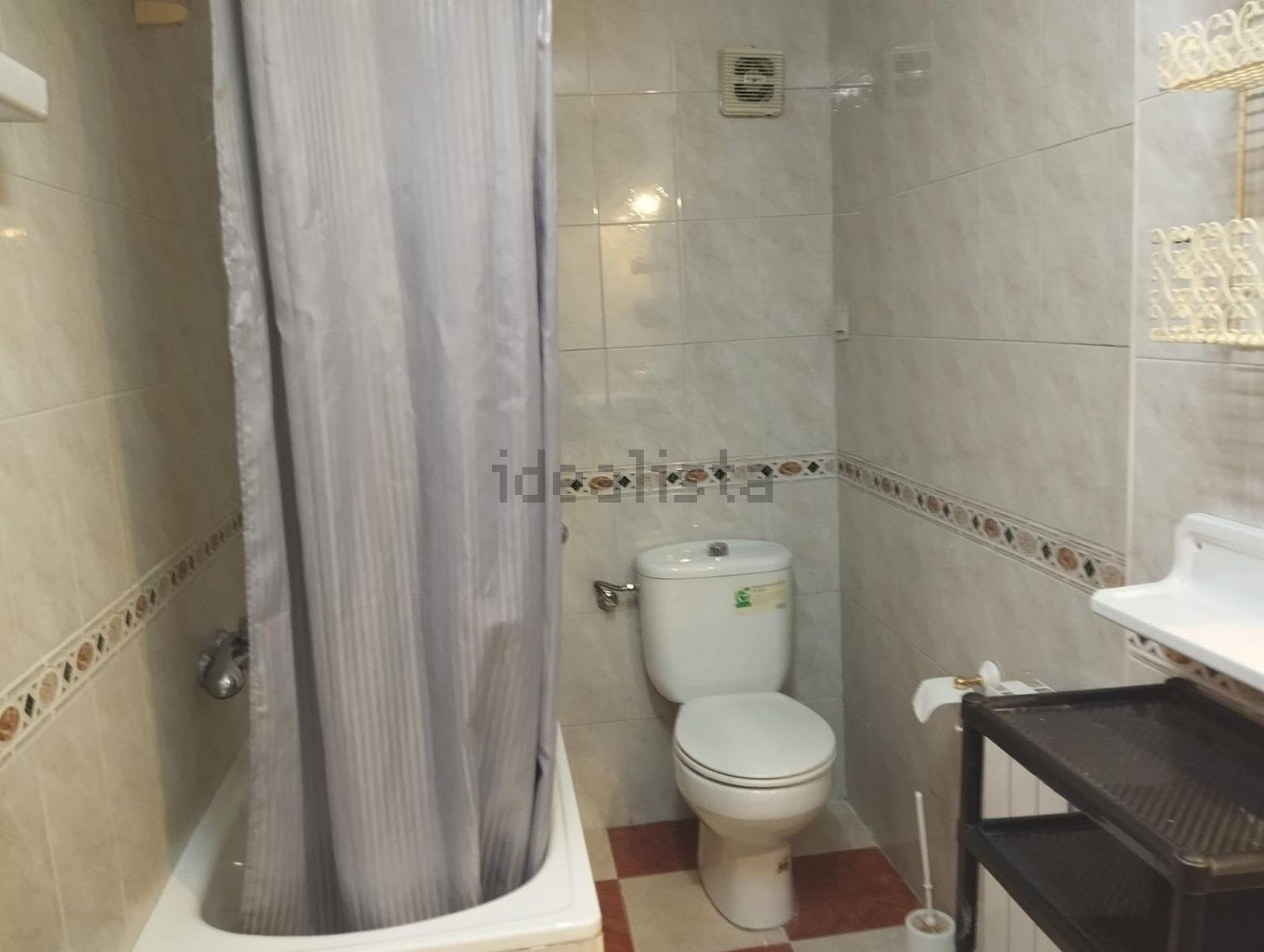Piso de 75 m² en Granada