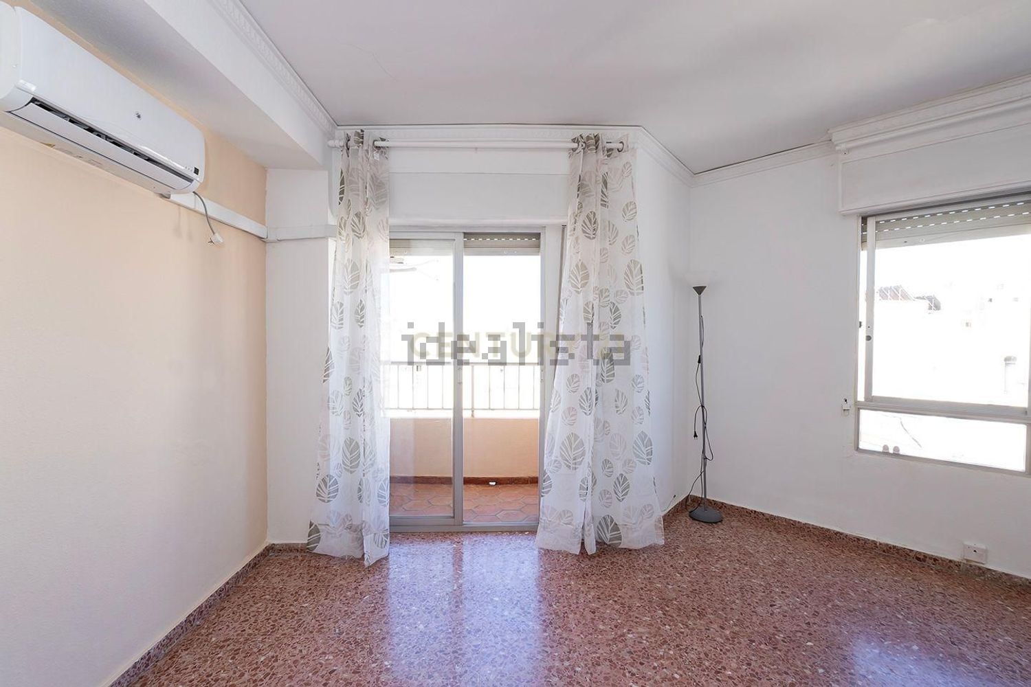 Pis de 75 m² a Oliva