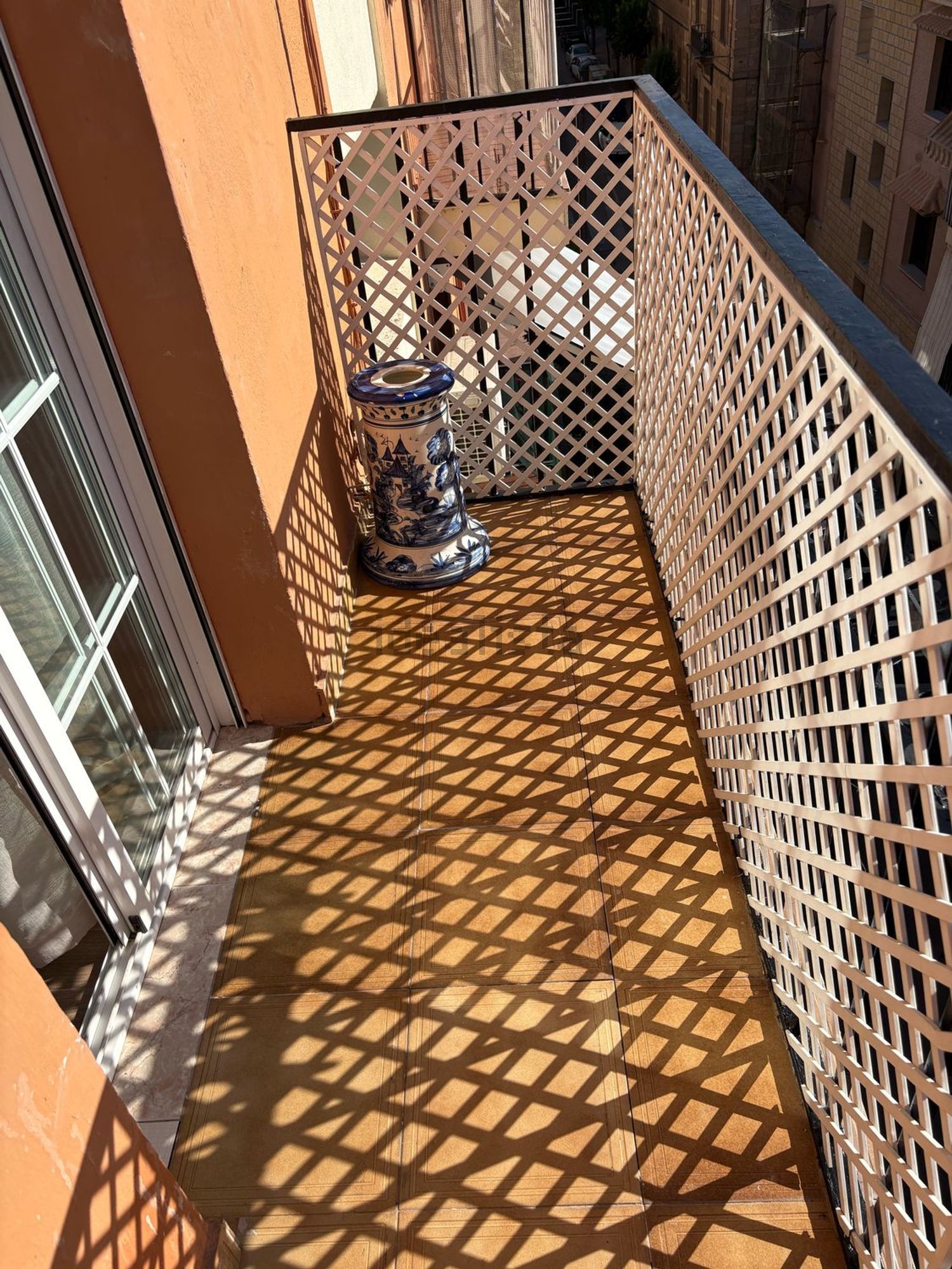 Habitación 103 m², Linares