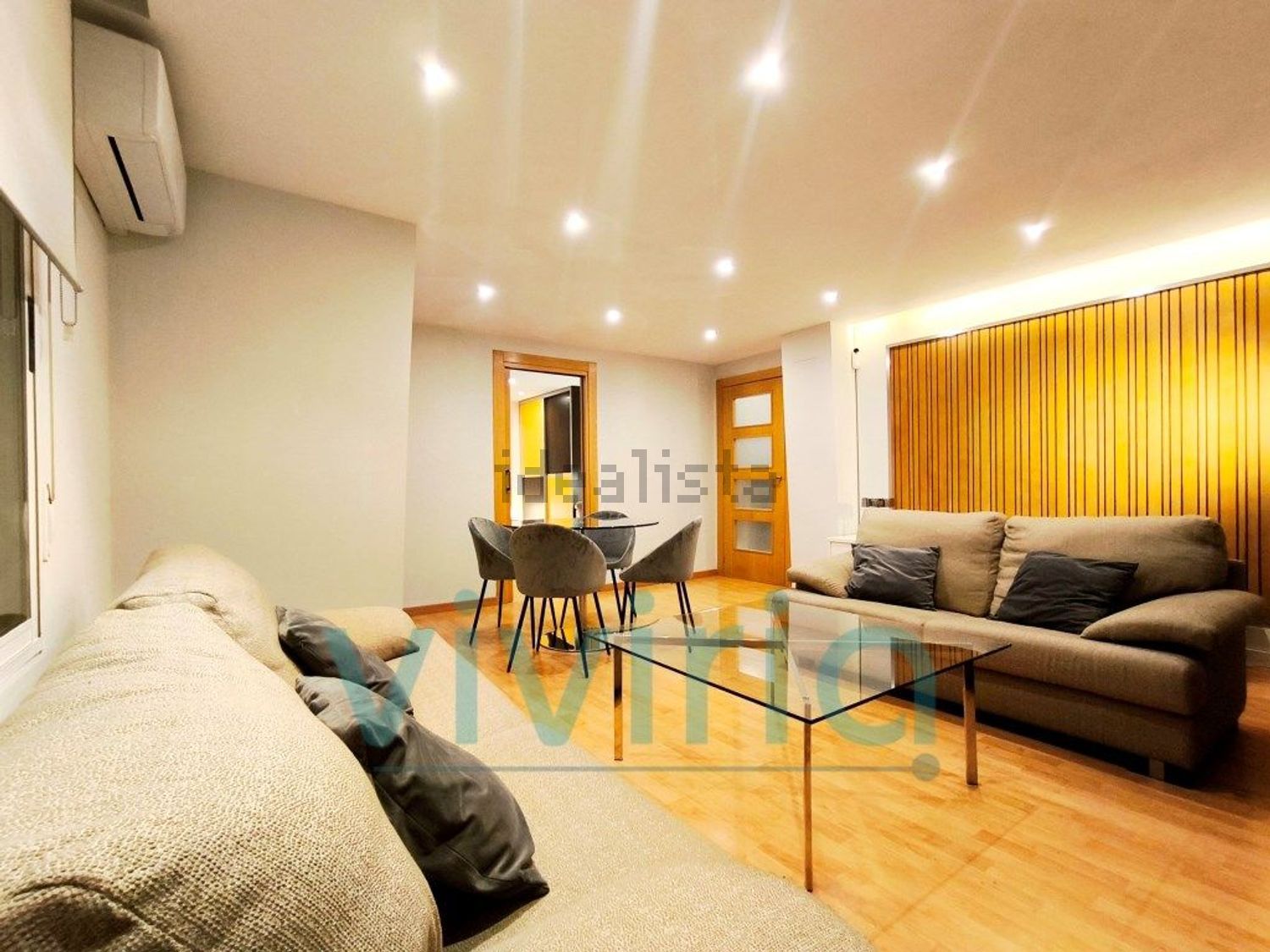 Pis de 77 m² a València