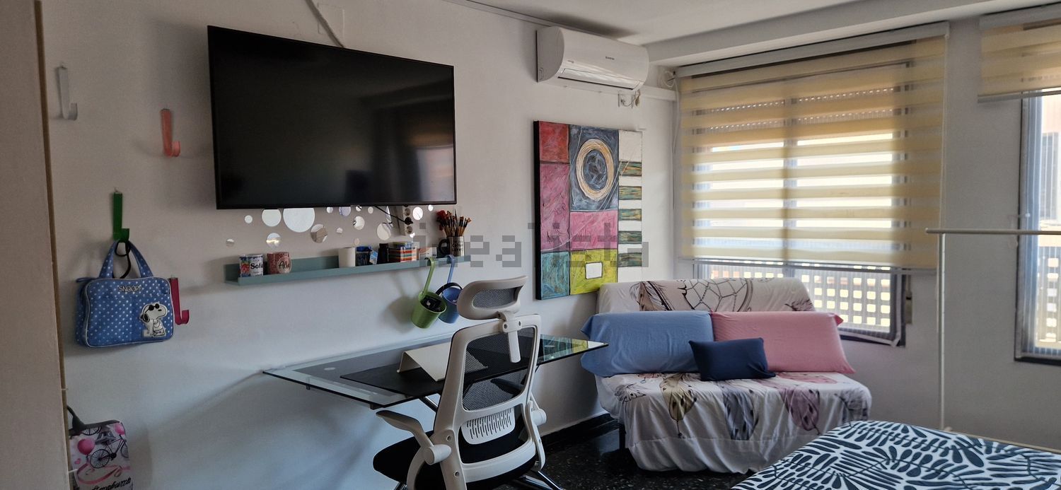 Chambre à louer, Valence