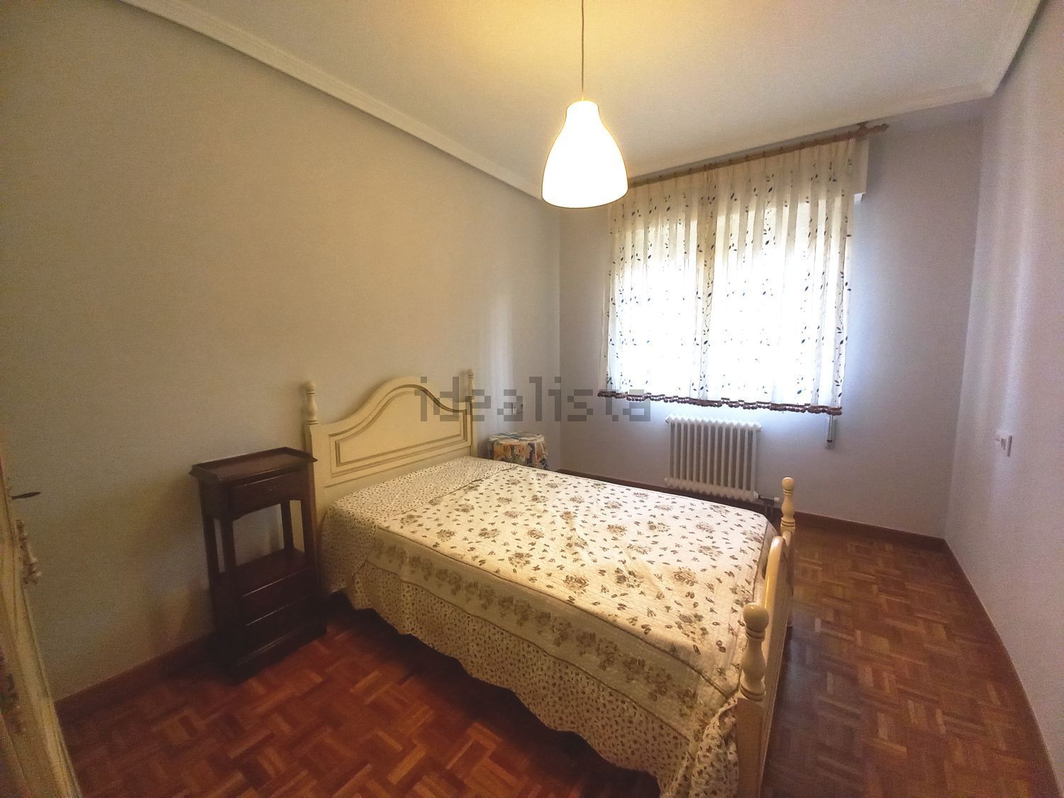 Piso de 100 m² en Castrillón