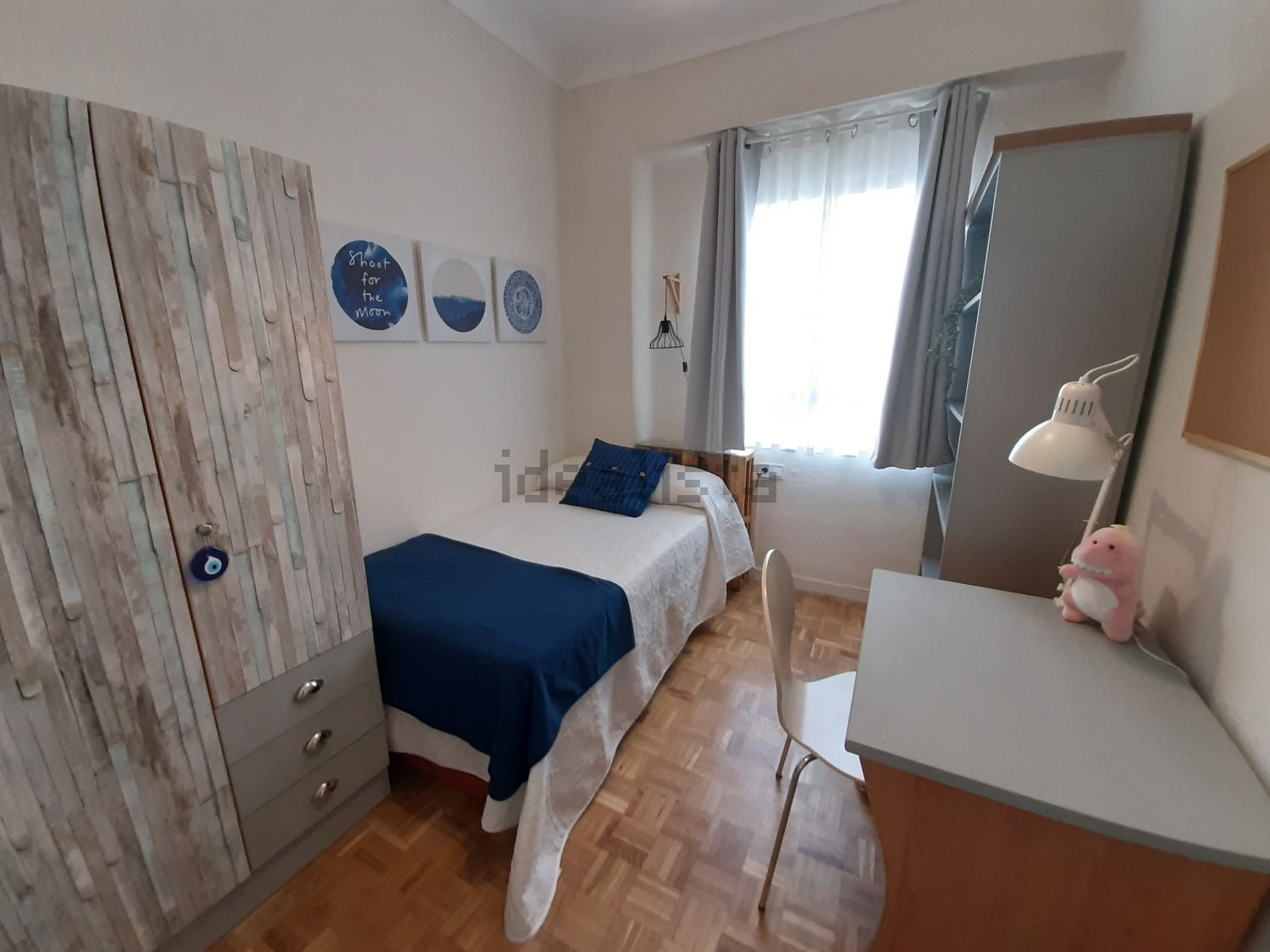 Chambre à louer, Valence