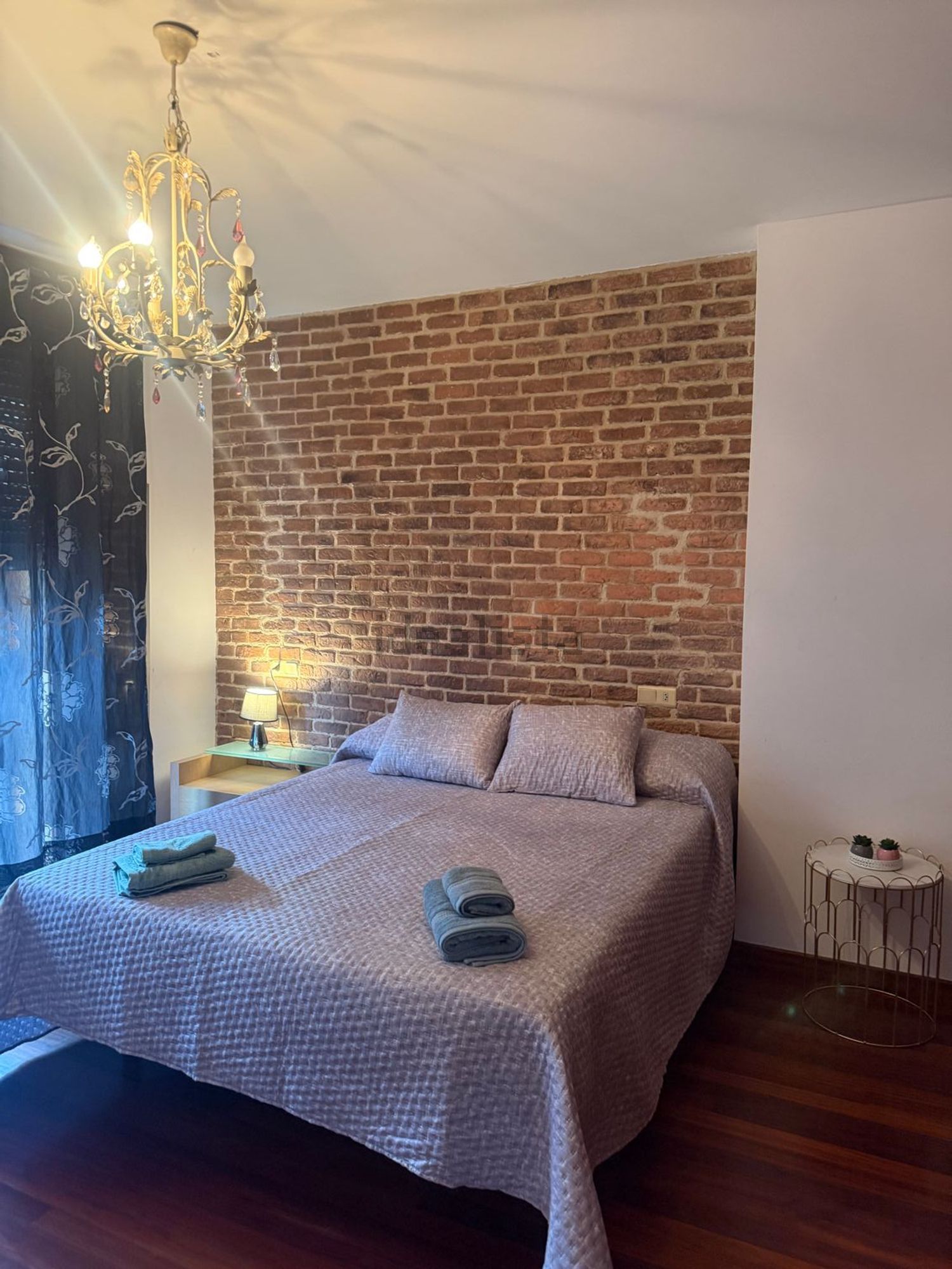Casa de 300 m² en Brión