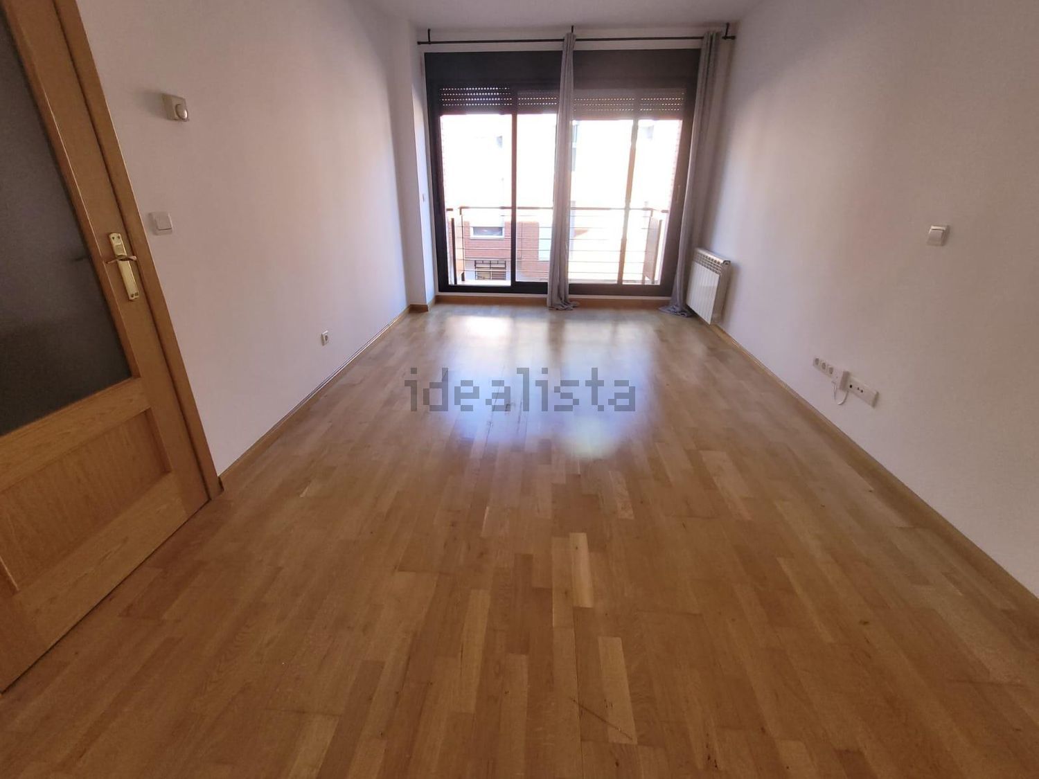 Wohnung 75 m² in La Puebla de Alfindén