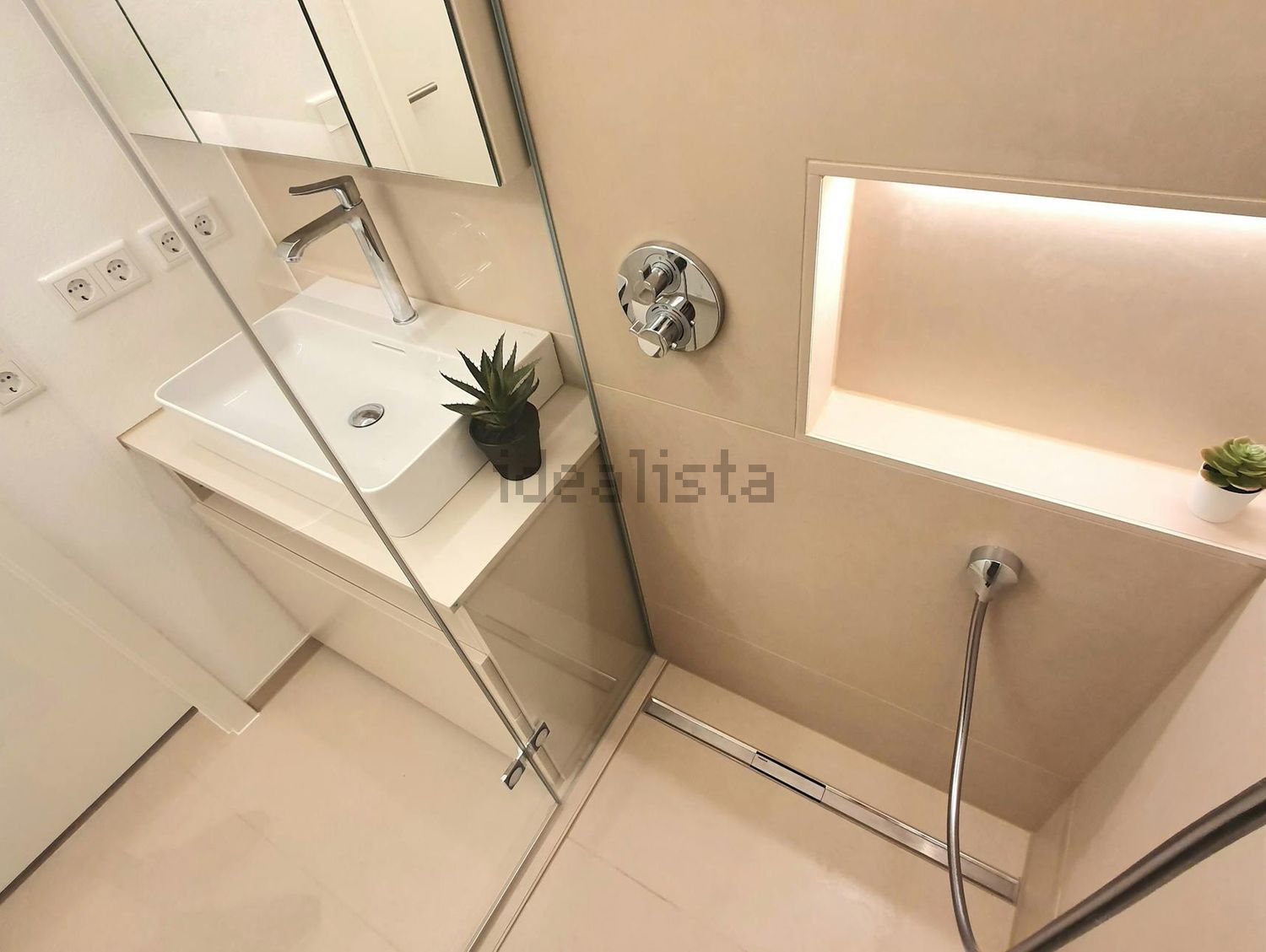 Appartement 99 m² à Valence