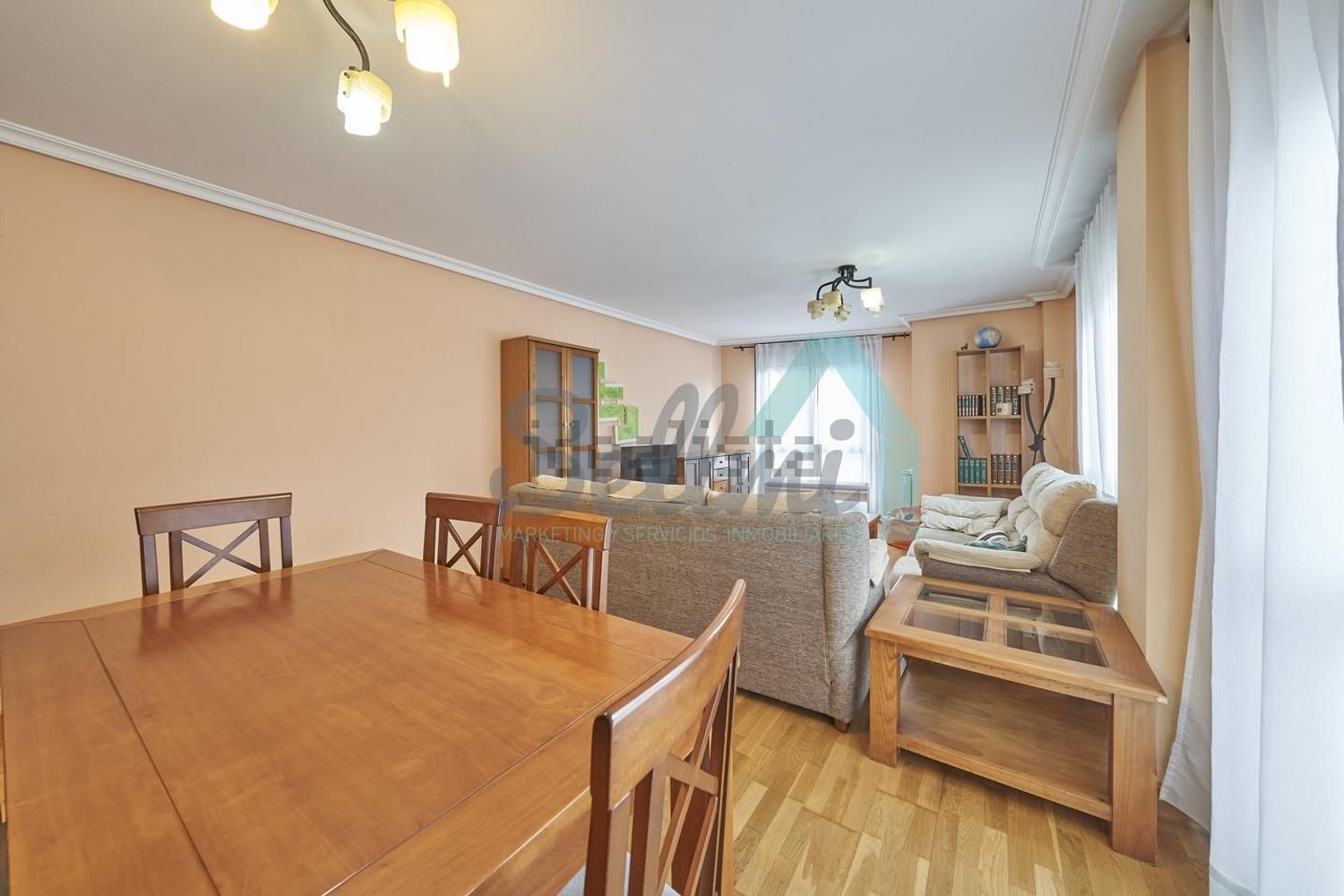 Piso de 132 m² en Oviedo