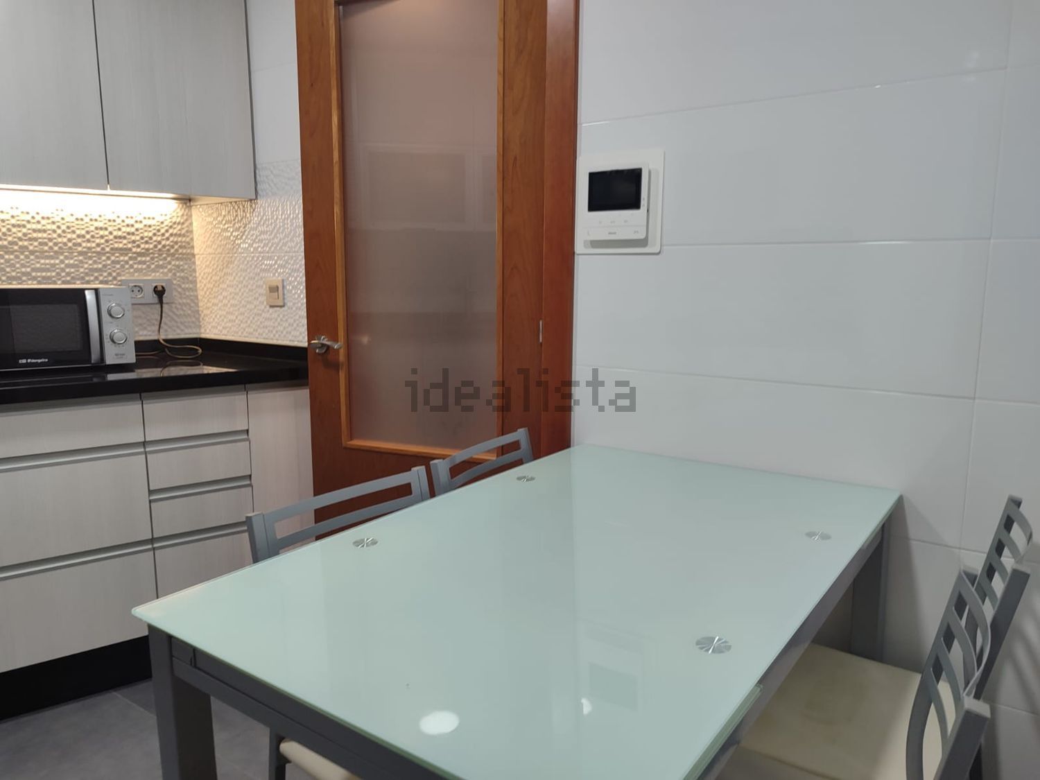 Pis de 75 m² a Oviedo