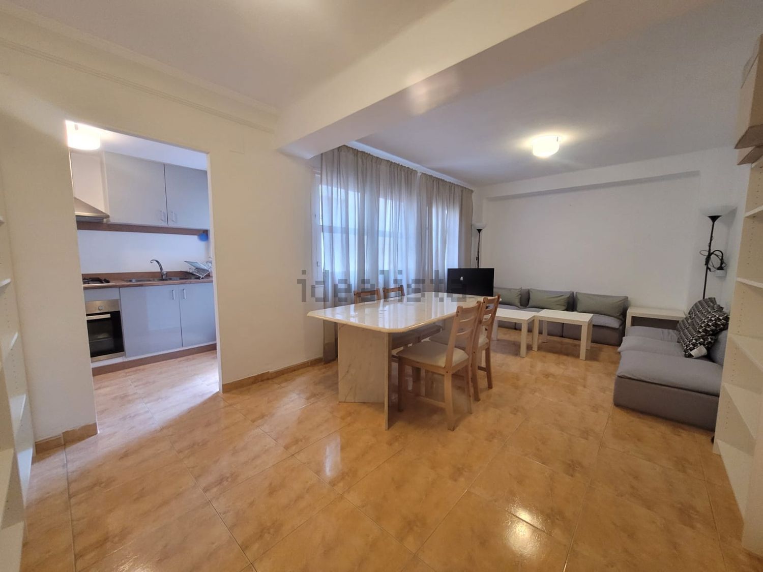 Wohnung 90 m² in Valencia