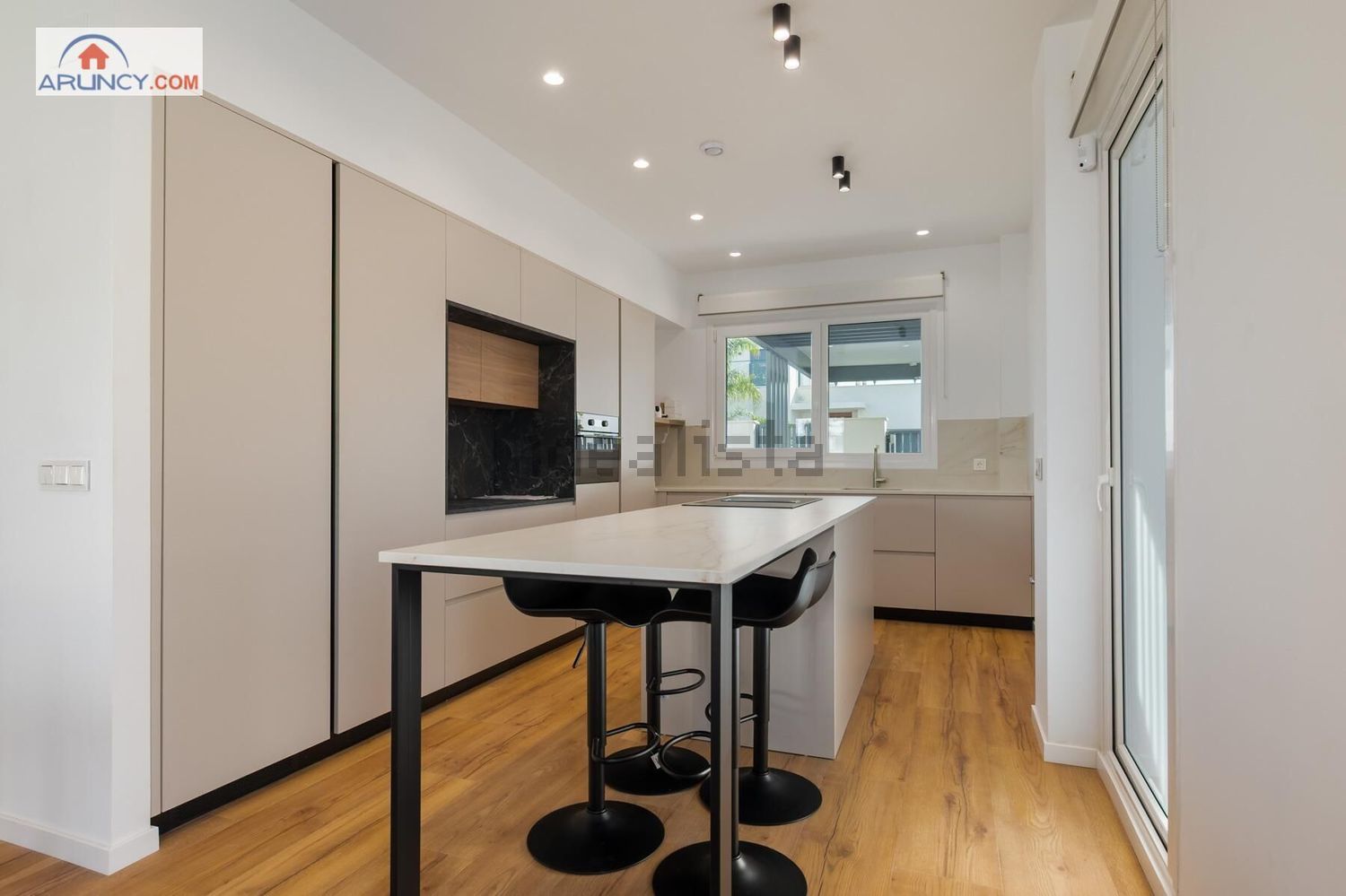 Haus 220 m² in Dos Hermanas