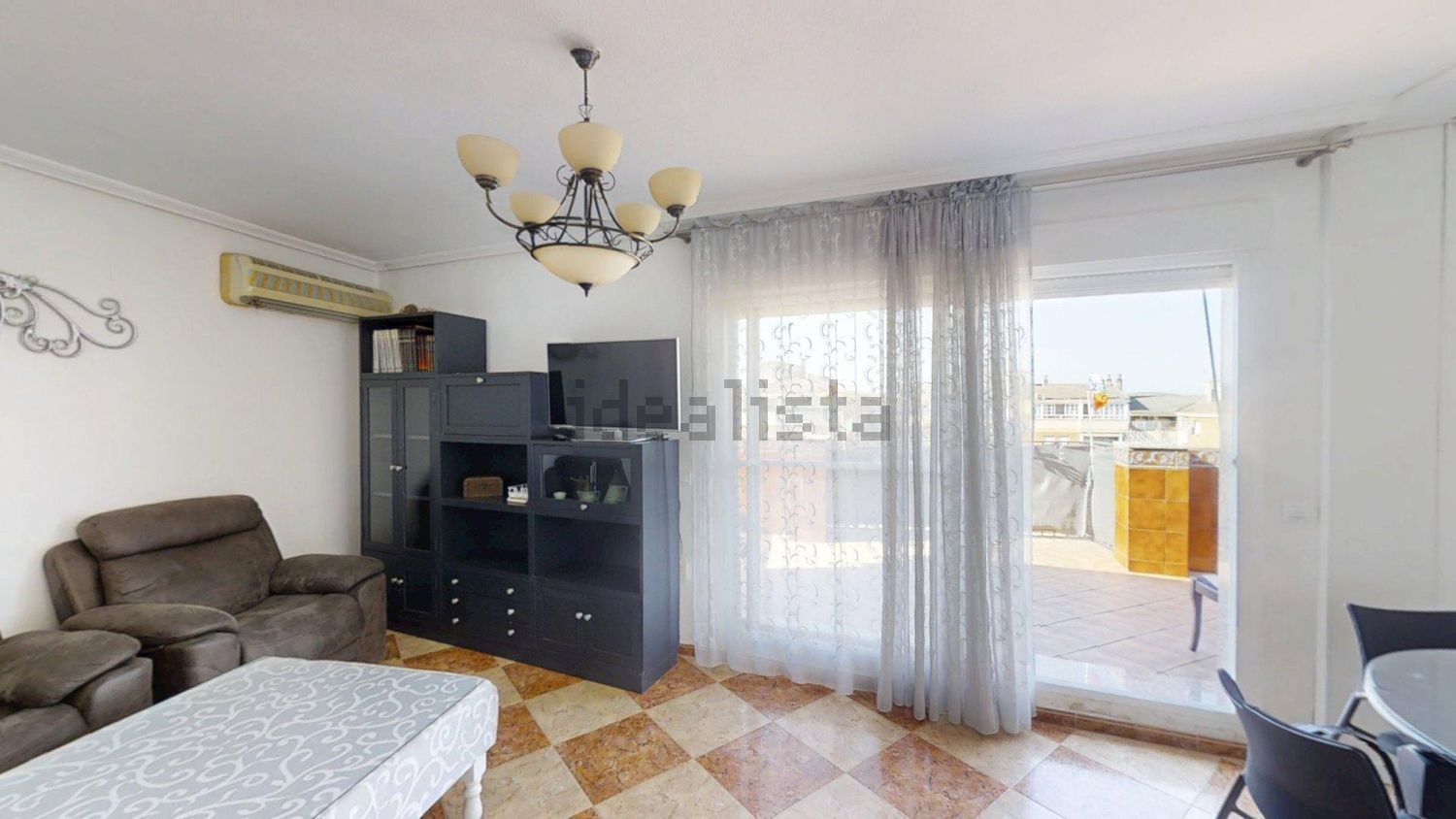 Piso de 105 m² en Bailén