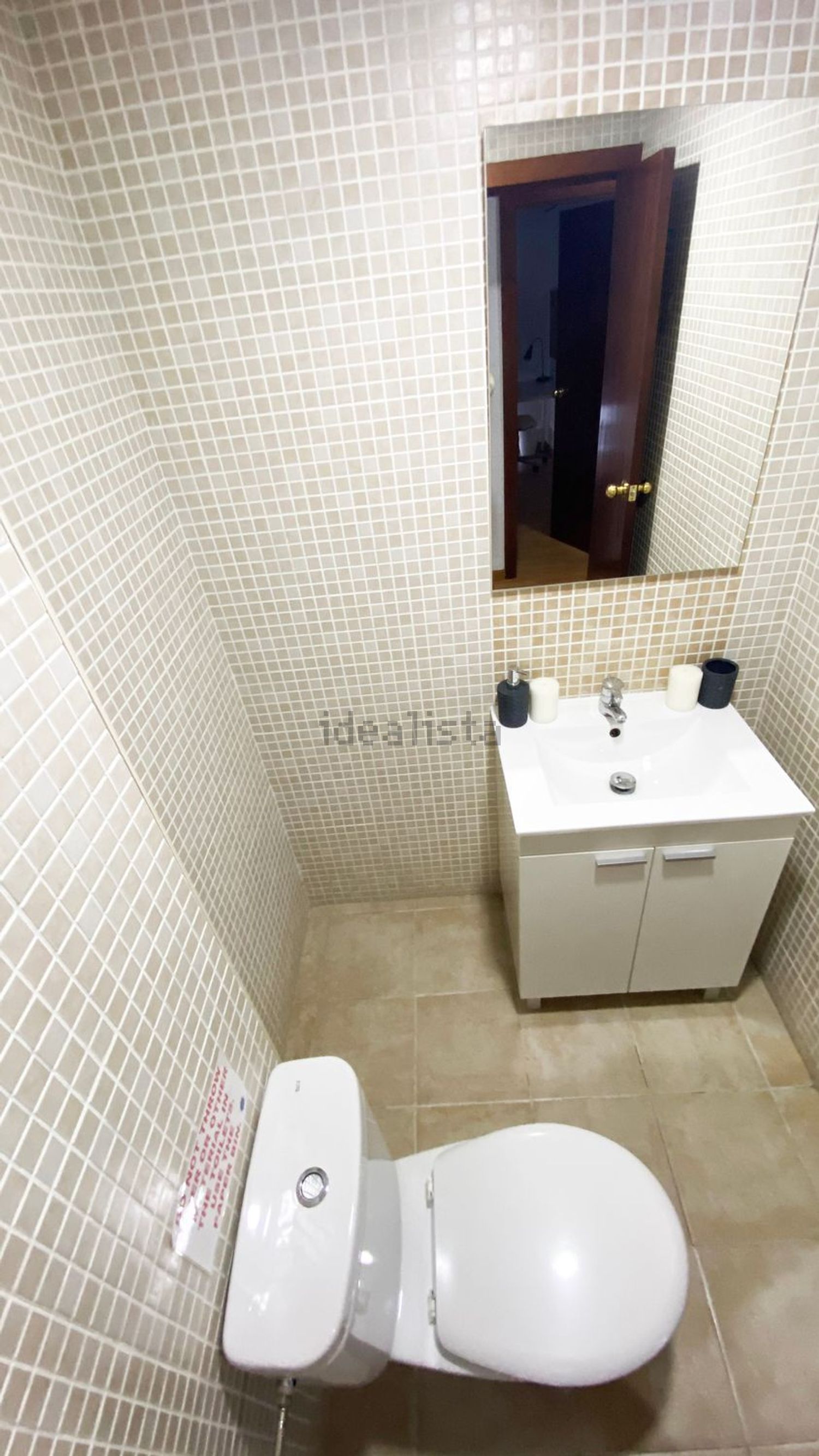 Room for rent, Seville