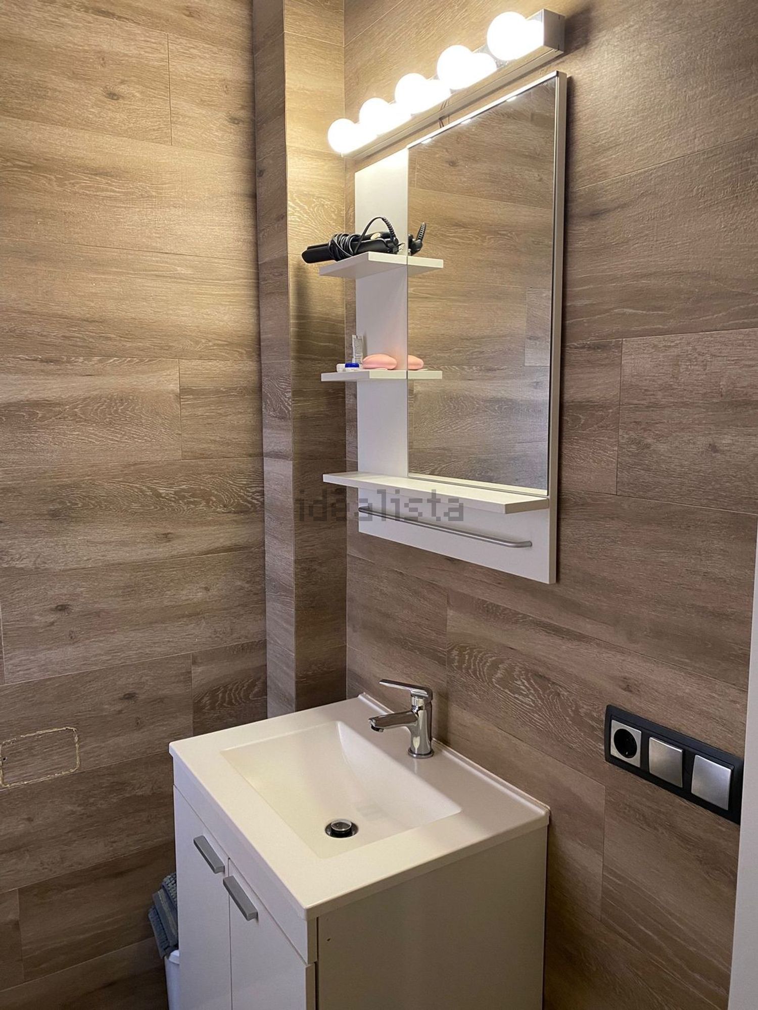 Quarto para alugar, Lérida