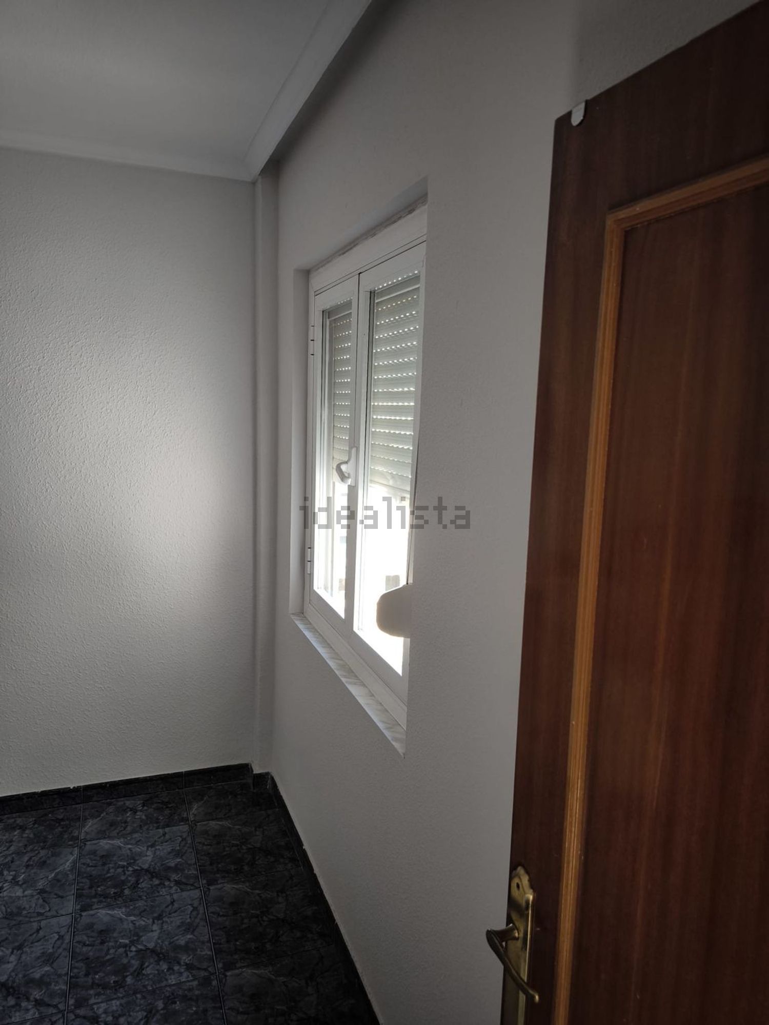 Piso de 90 m² en Yecla