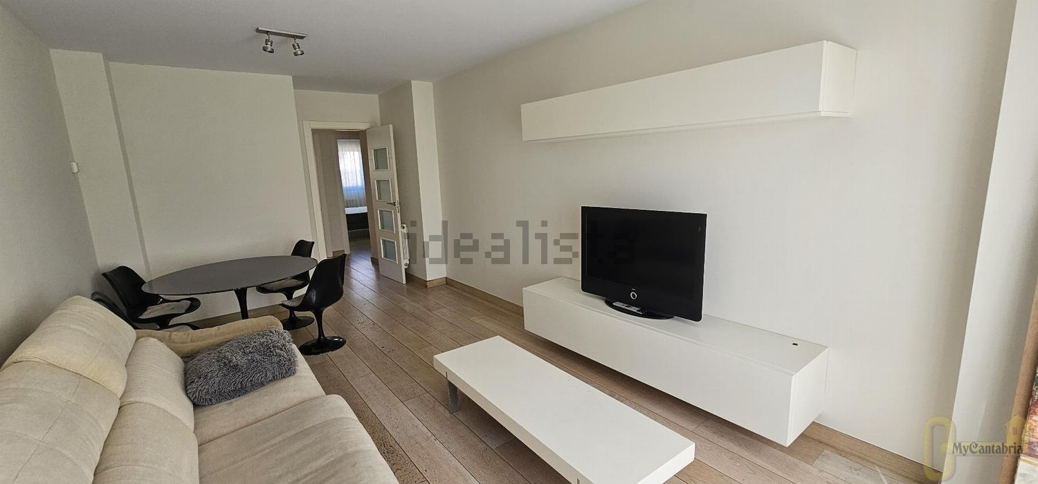 Flat 77 m² in Santander