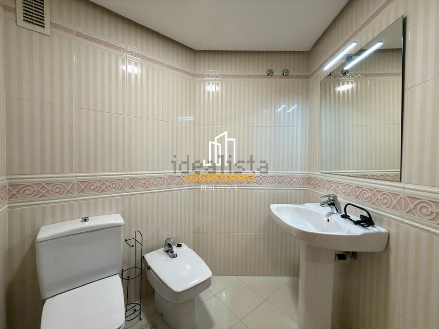 Appartement 96 m² à Logrogne